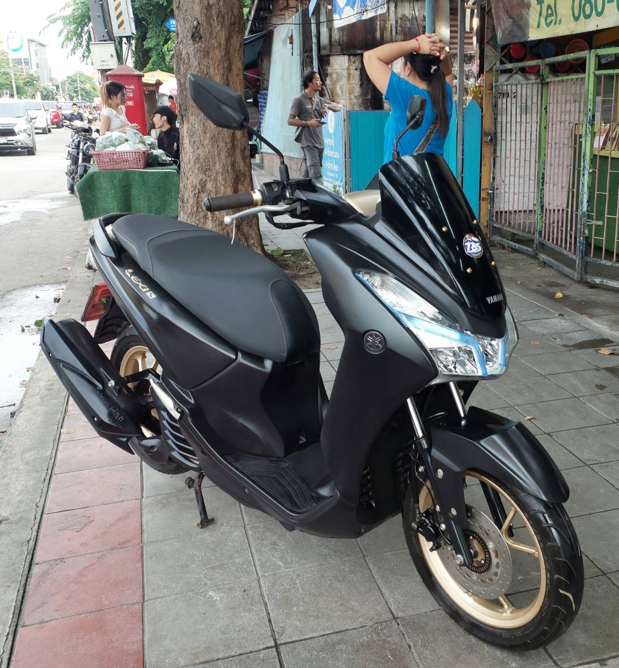 (ปิดการขายครับ) Yamaha Lexi 4วาร์ว แมกซ์ทอง ตัวท็อป กุญแจเป็นรีโมท