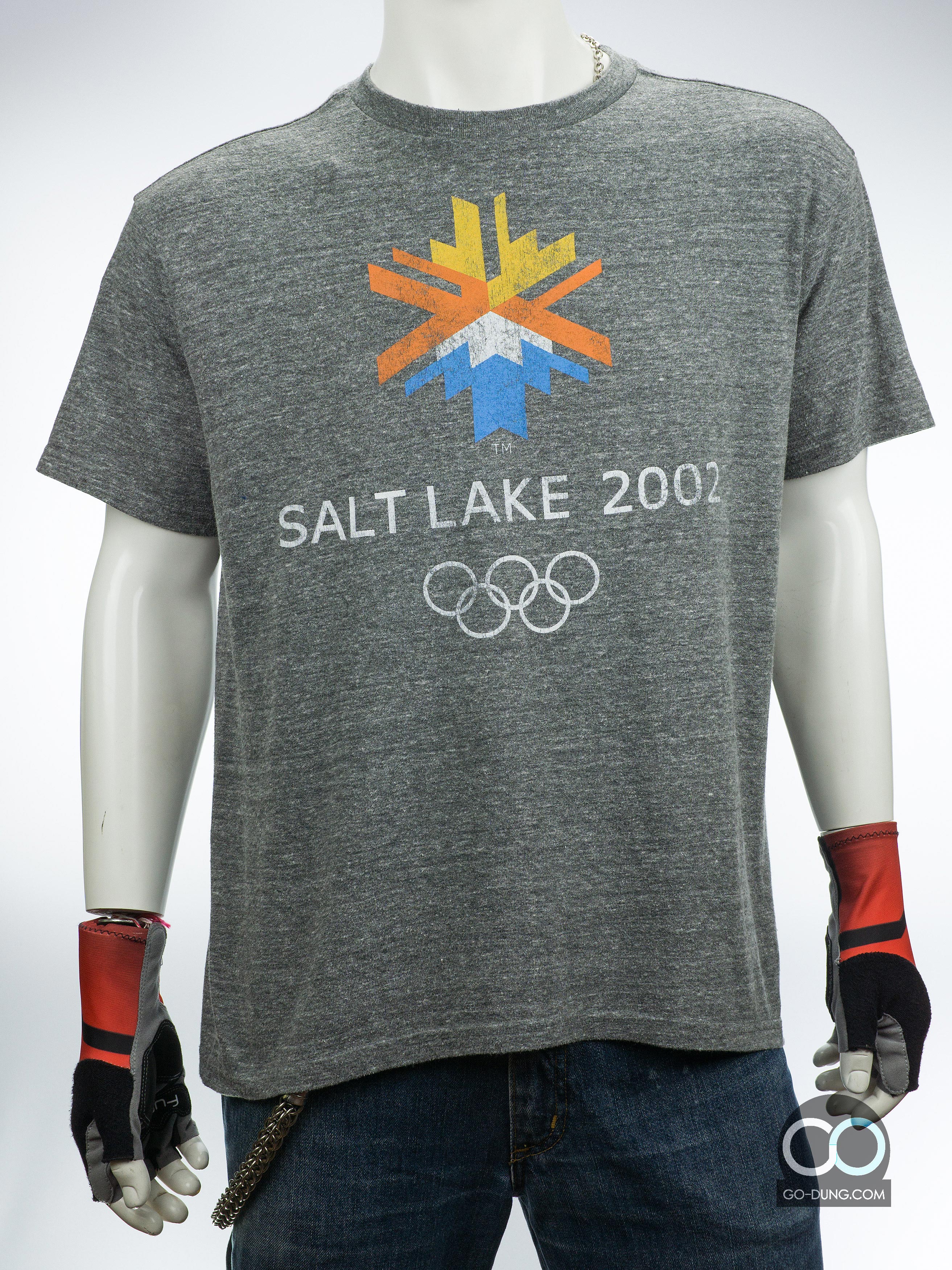 เสื้อยืดมือสอง TEAM APPAREL : SALT LAKE 2002 ผ้าเรยอน ผ้าสามเนื้อ 37/50/13