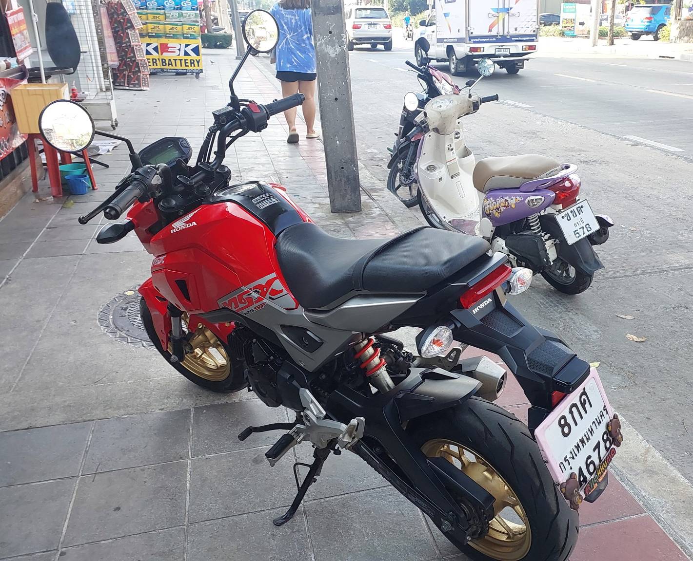 (ปิดการขาย) msx sf ABS สีแดงยอดนิยม ปี 2018 ปีสูงๆ