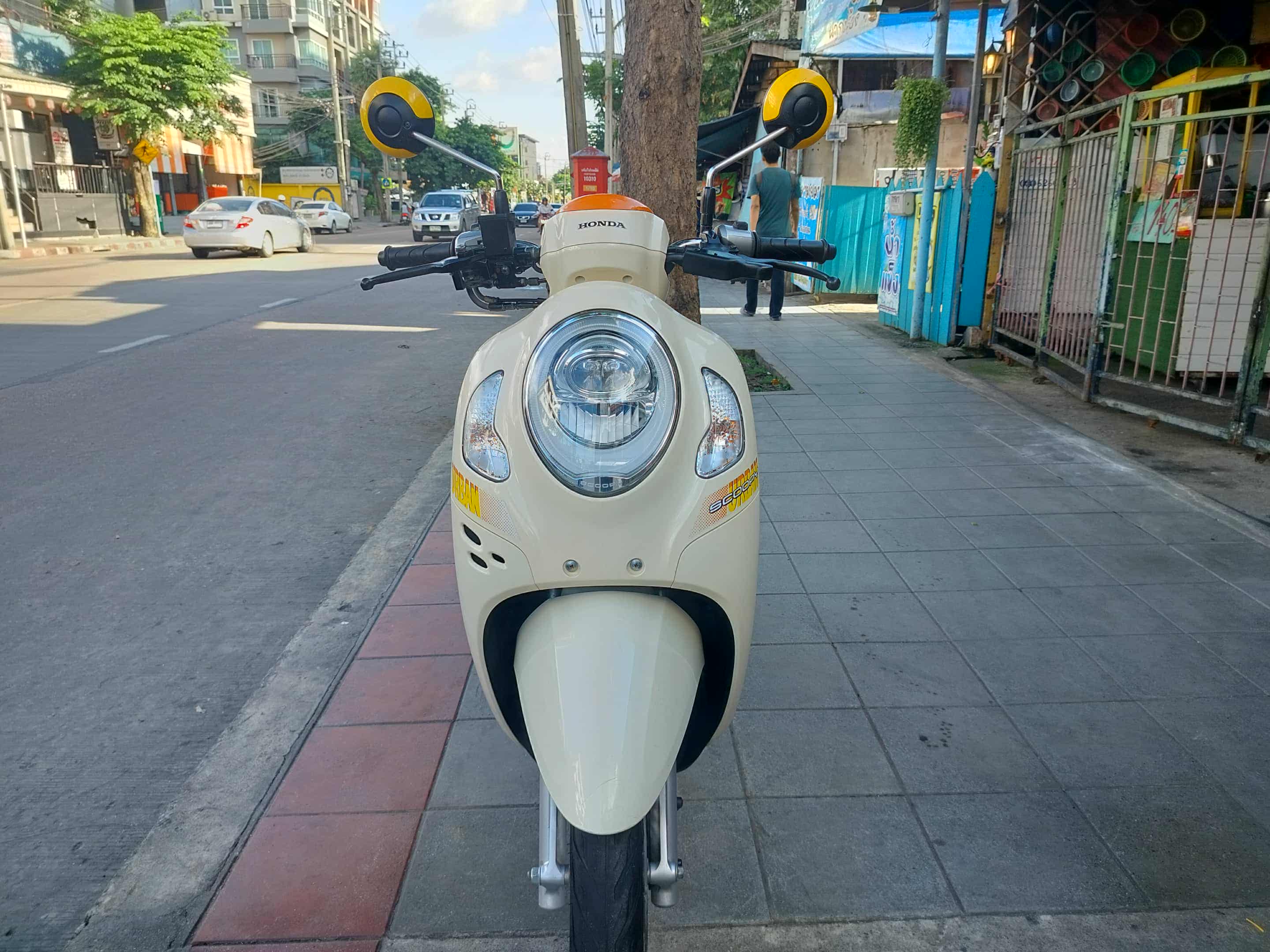 Scoopy led มีขาวเหลือง 2021