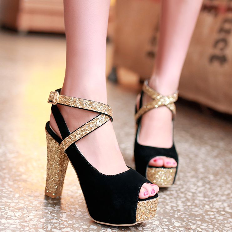 Preorder รองเท้าแฟชั่น สไตล์เกาหลี 32-43 รหัส Y-8679