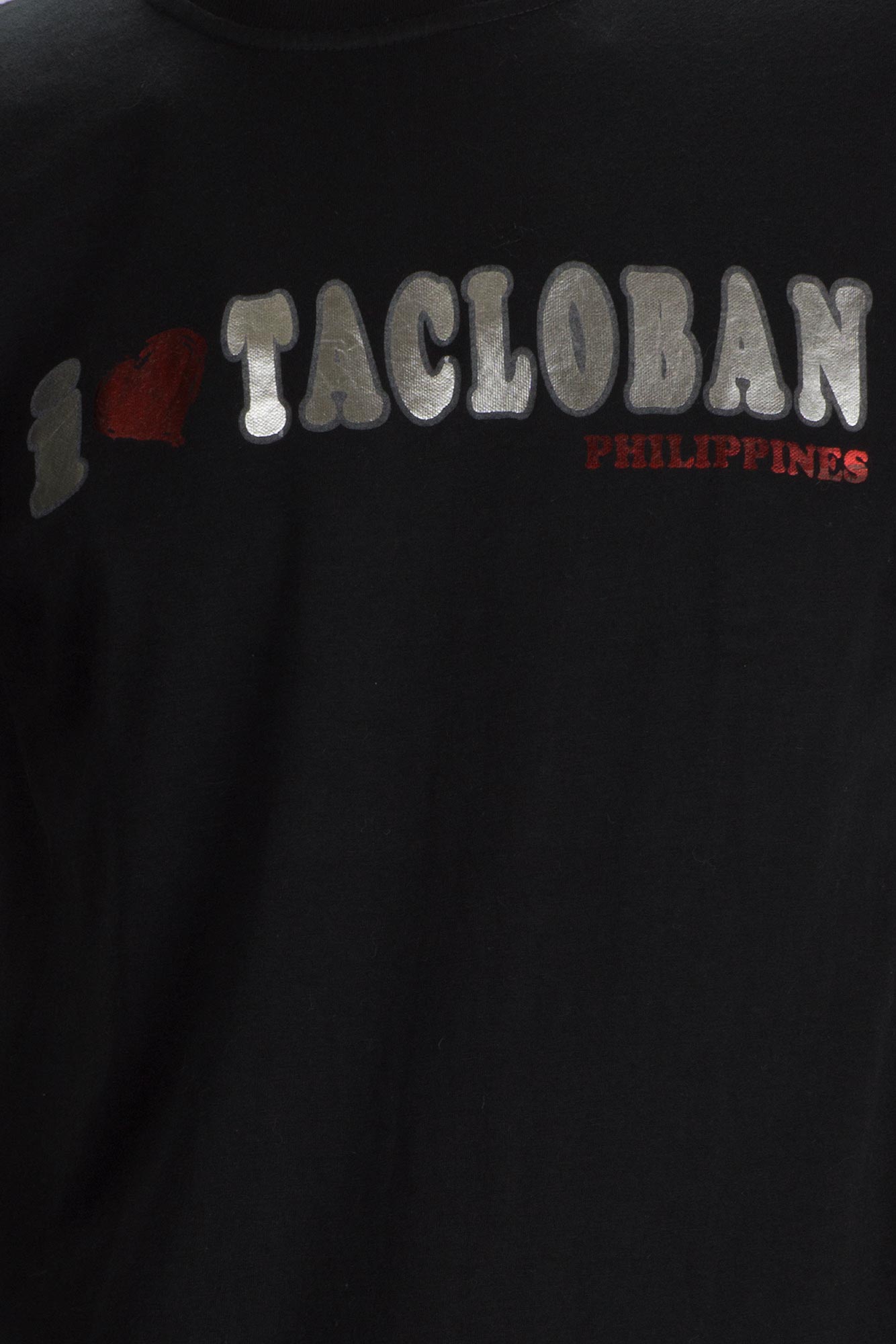 เสื้อยืดมือสอง FIESTA : I LOVE TACLOBAN ผ้า 100 คอตตอน