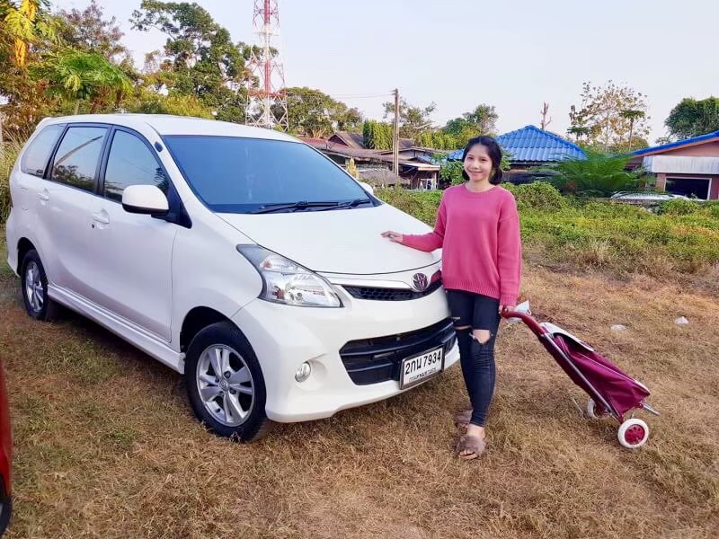 💥🚘🌈Toyota Avanza 7 ที่นั่งตัวท๊อบเกียร์ออโต้ให้เช่า🌈🌴👒 ราคา 1500 บาท/วัน ที่ หาดแม่รำพึง ระยอง สำเนา