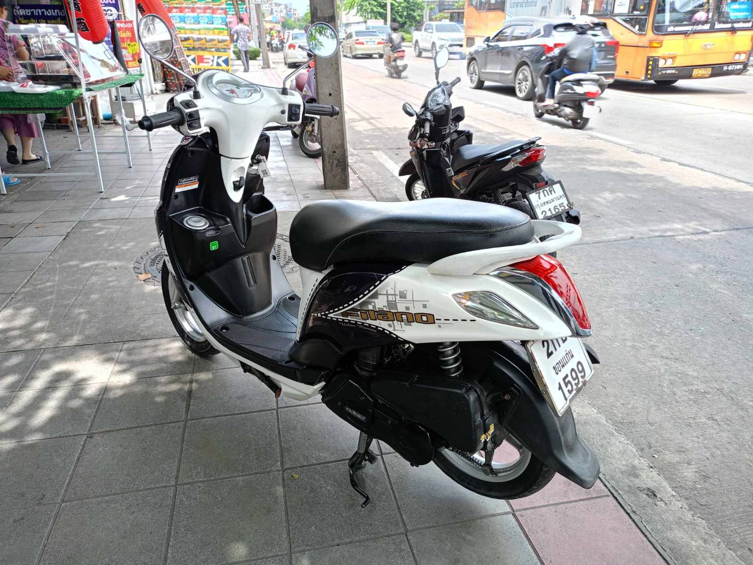 (ปิดการขายครับ ) filano สีขาวม่วง ปี 2012 สภาพดี