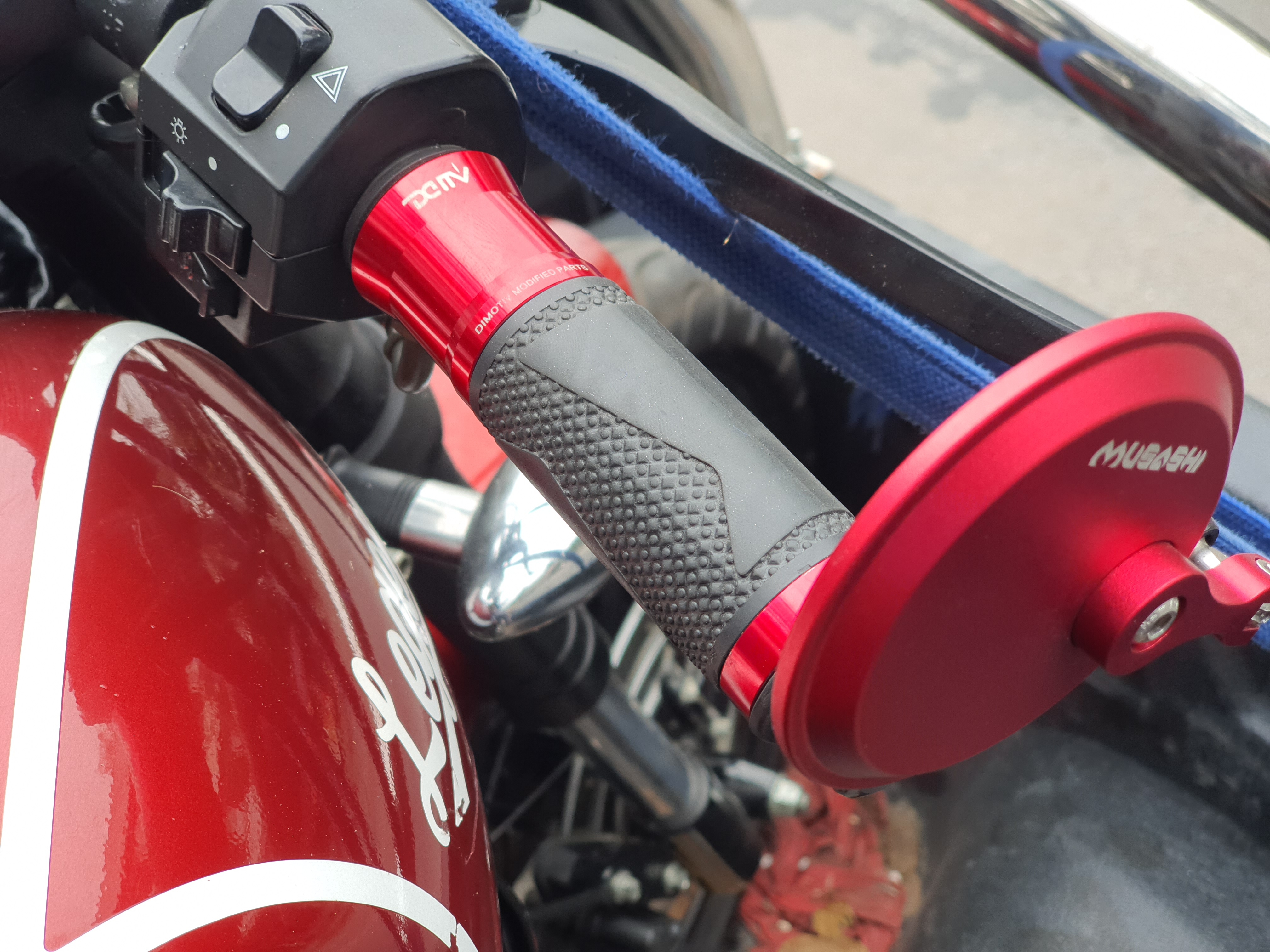 (( ขายแล้วครับ )) legend 200 สีแดง แต่งสวยตามรูป