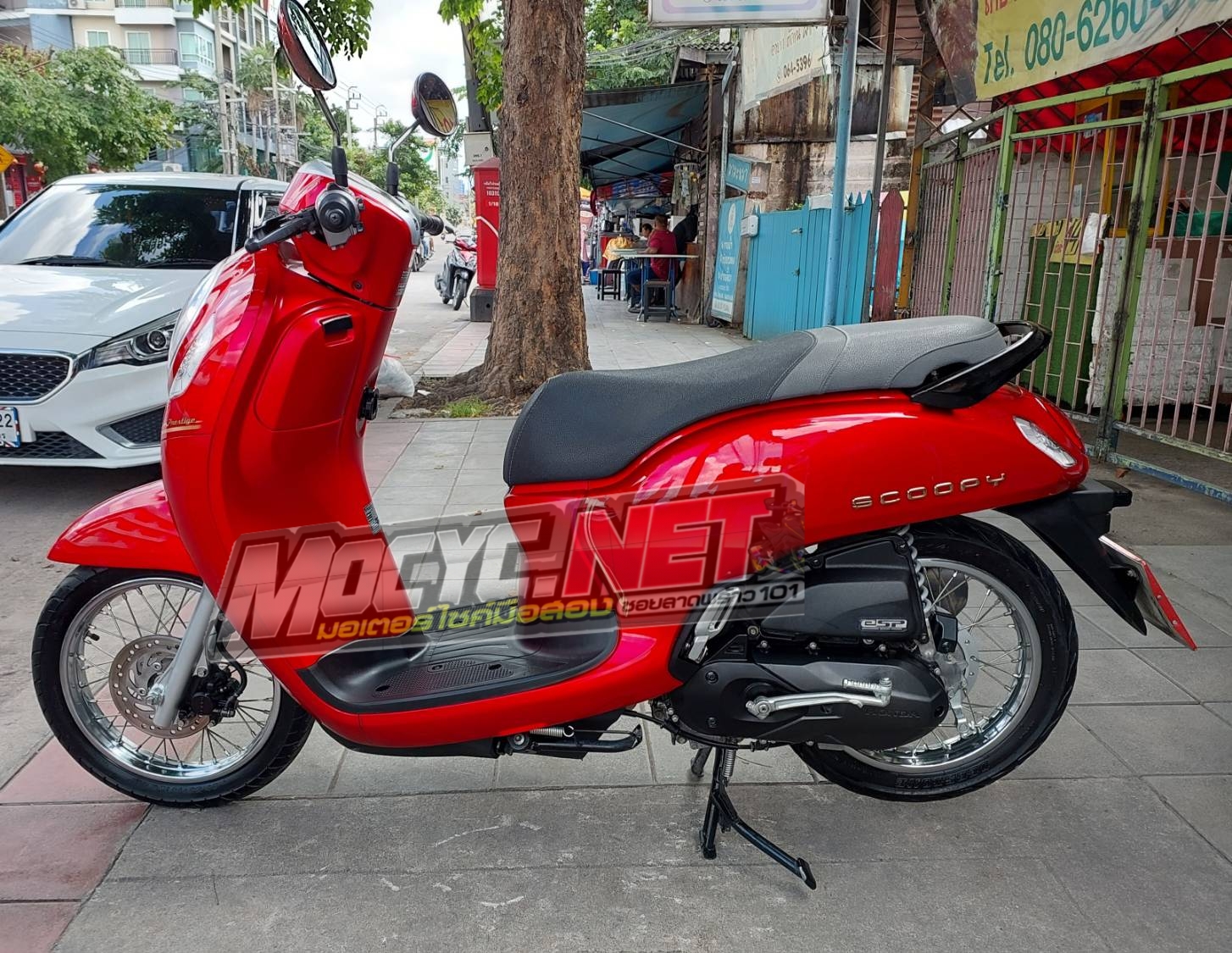 (ปิดการขายครับ) scoopy ตัวใหม่ โฉมปัจจุบัน สีแดง รถสวยมาก