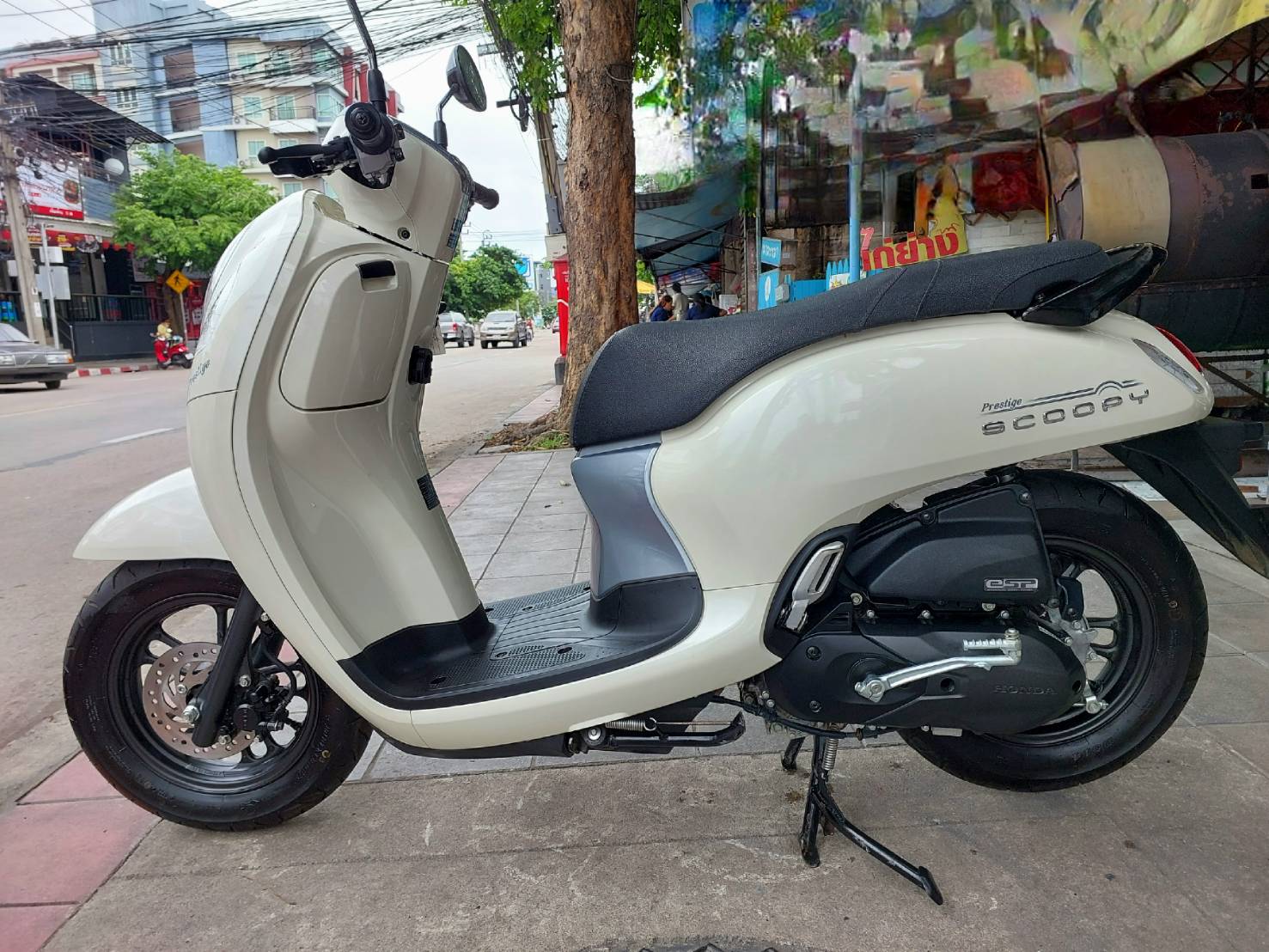 (ปิดการขาย) all new scoopy 2023 prestige ล้อแม็กซ์ รถ3 เดือนกว่า สภาพป้ายแดง