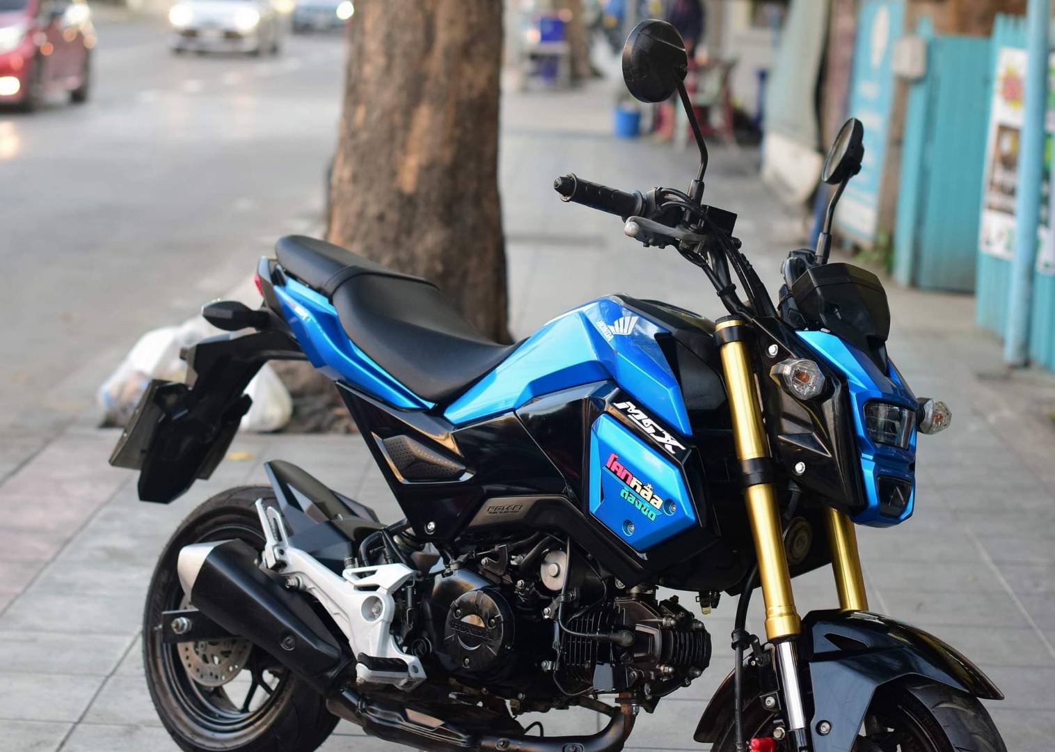 (ปิดการขาย) พร้อมส่งสิงห์บุรี ขอบคุณวัยรุ่นสิงห์บุรีครับผม msx sf 2017 สีน้ำเงินสีวัยรุ่น