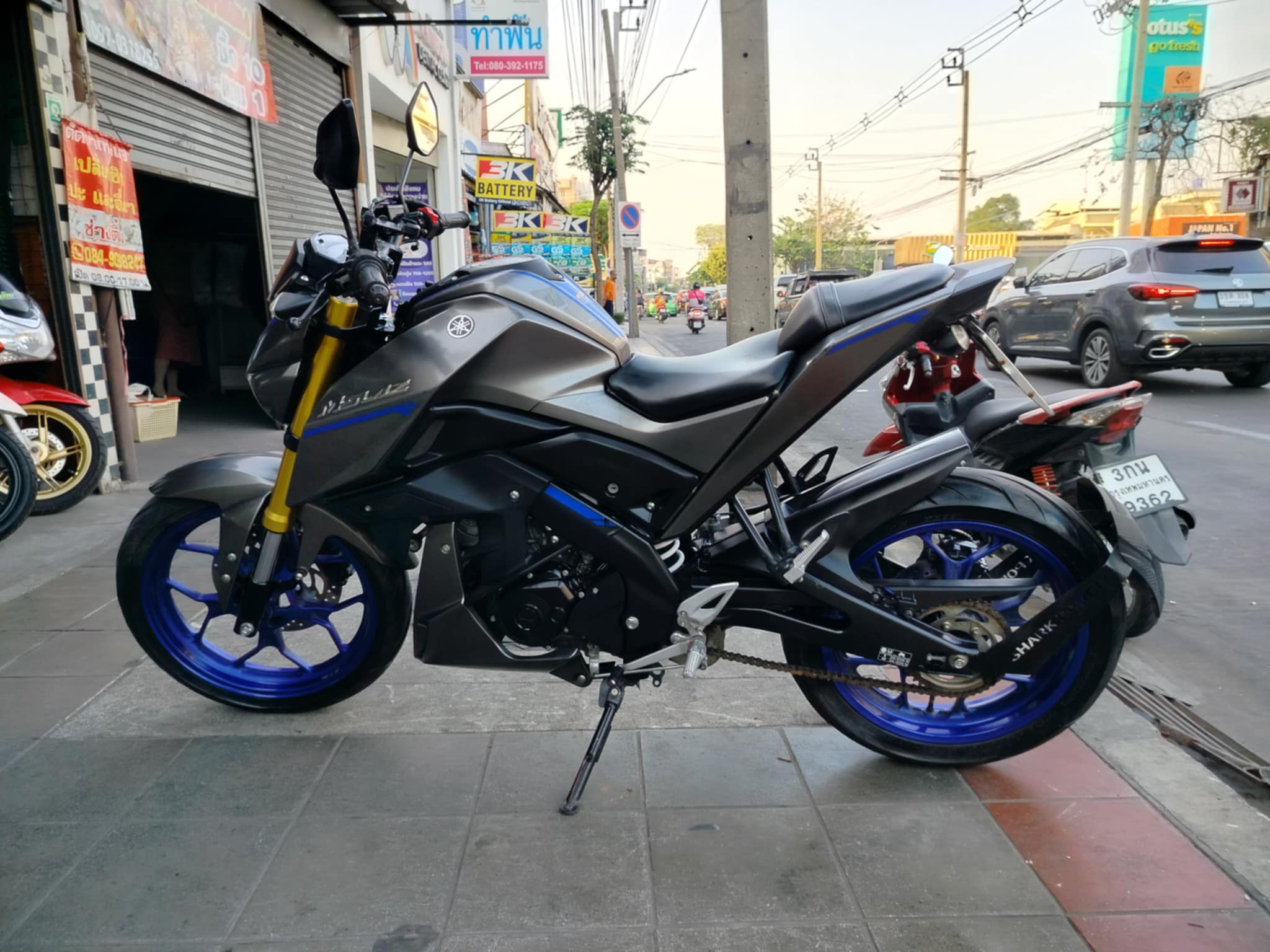 (ปิดการขายครับ) ส่งกาญจนบุรี อีกคัน Yamaha mslaz สีเทา drak edition สีเข้มสวยดุดัน