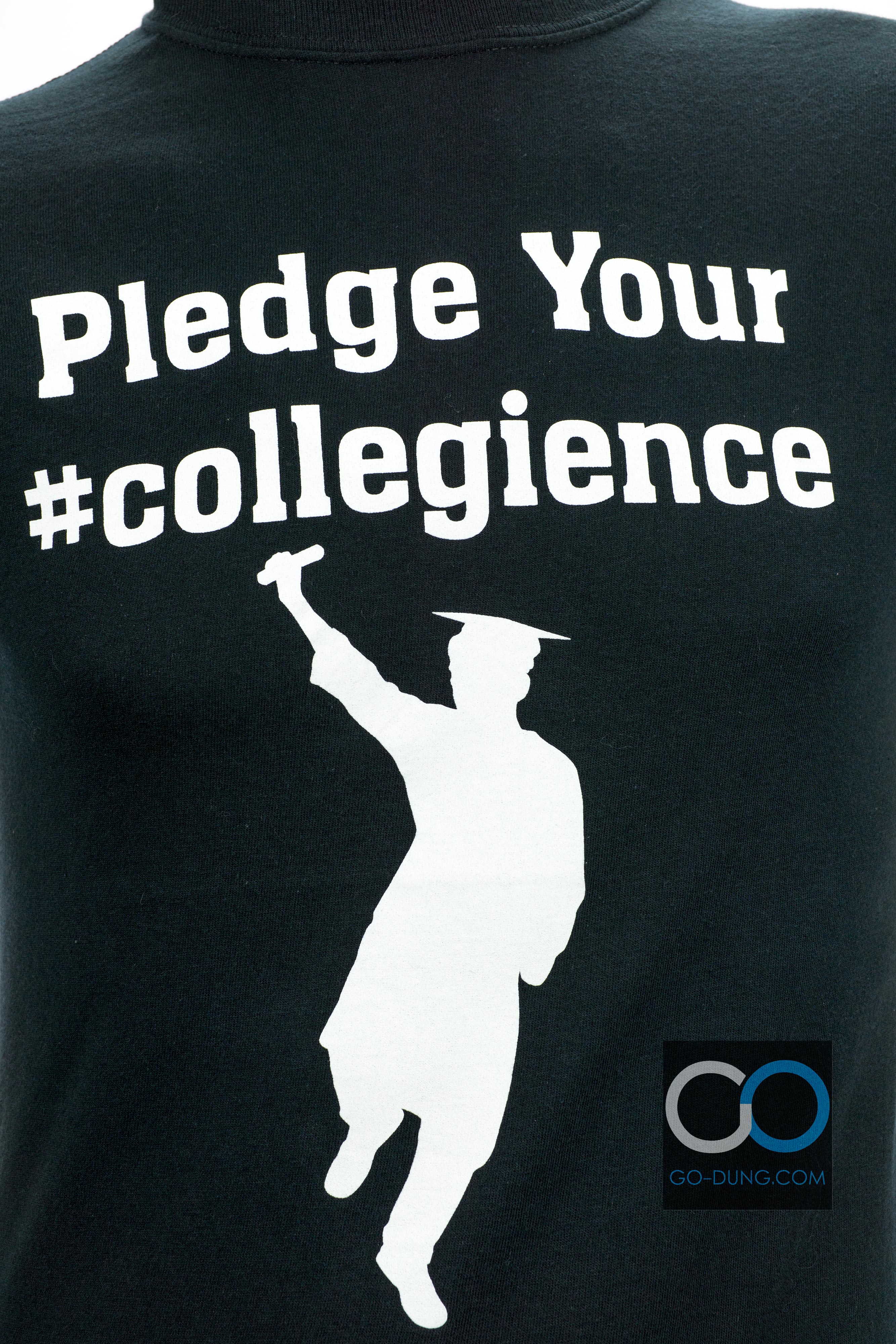 เสื้อยืดมือสอง GILDAN : PLEDGE YOUR # COLLEGIENCE ผ้า 100 คอตตอน