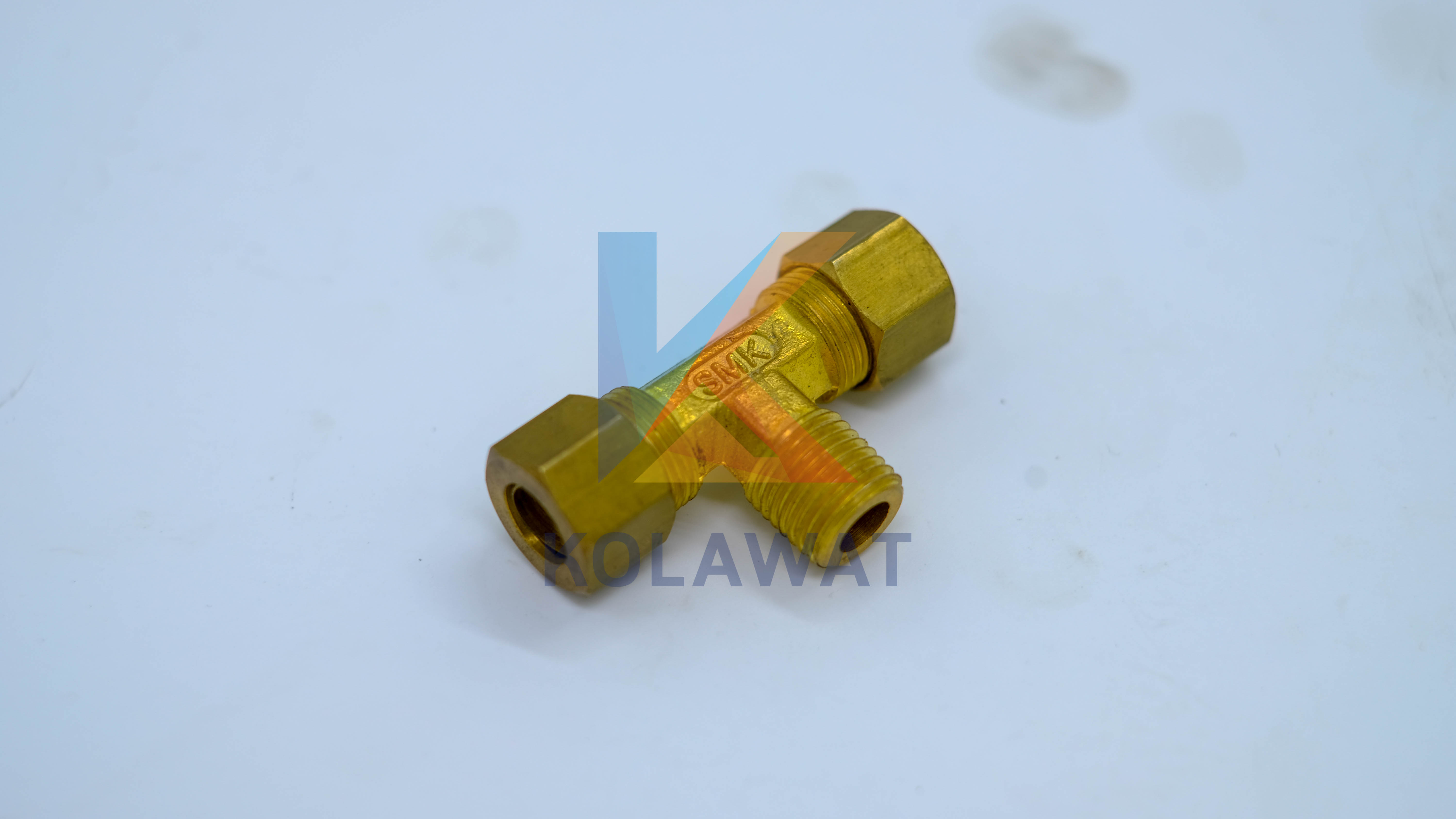 สามทาง2ฝาตาไก่ 3/8"เกลียวด้านข้าง 1/4"