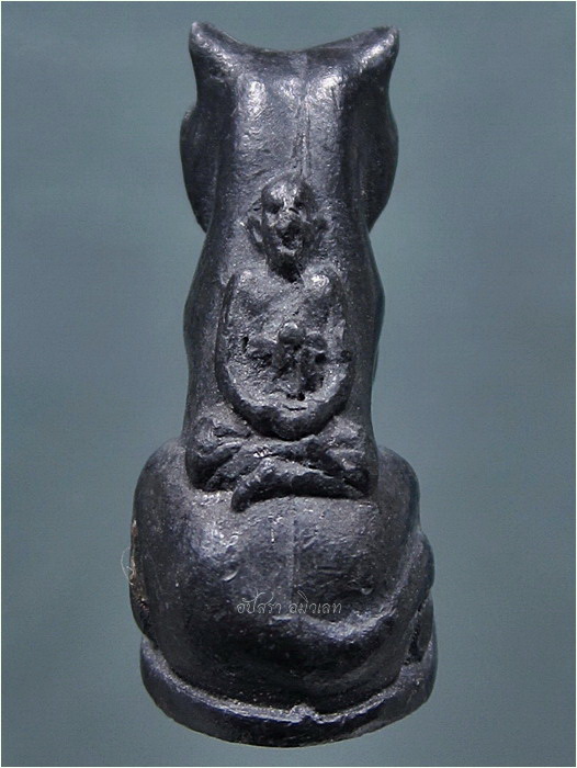 รูปหล่อเสือ เนื้อตะกั่ว ไม่ทราบที่จัดสร้าง