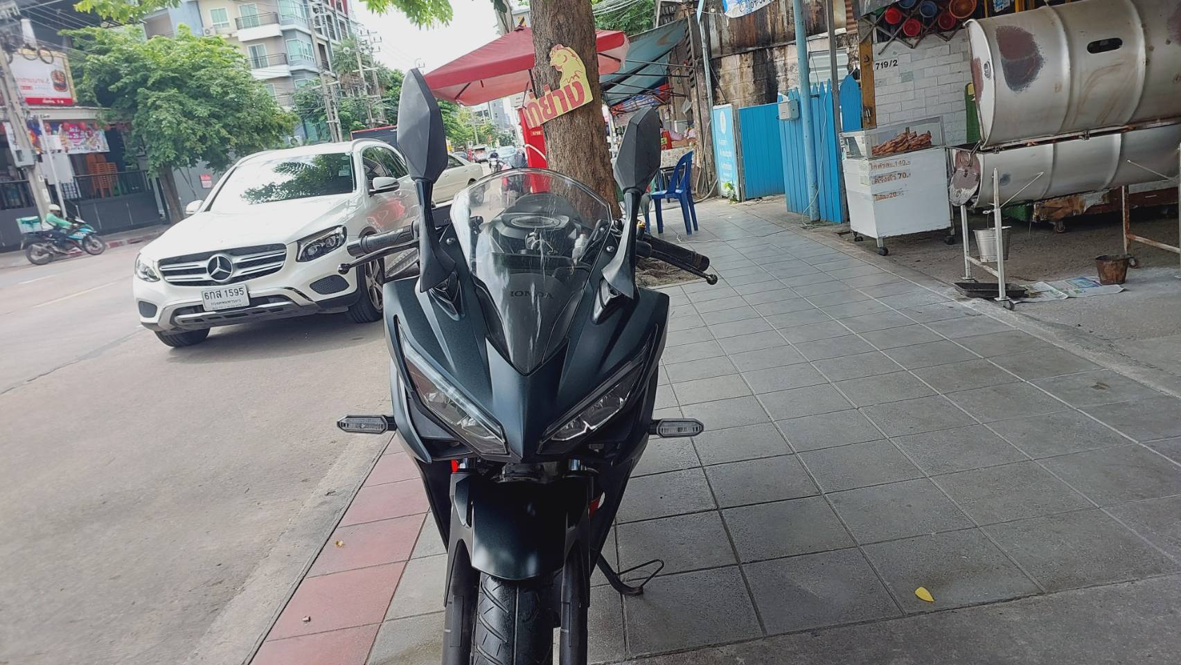 ปิดการขาย ลูกค้าเก่าอุดหนุน2คันแล้ว CBR 150 r สีดำตัวใหม่ไฟหน้า LED รถปี 2020