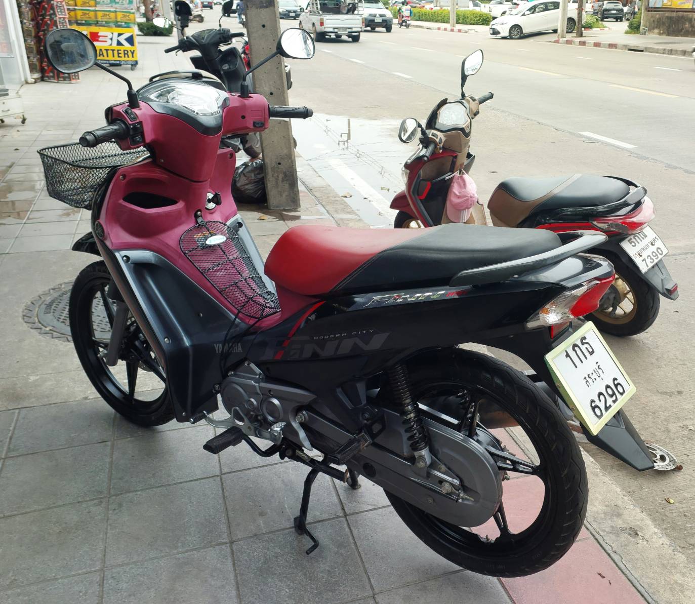 (ปิดการขาย) Yamaha finn สต้าทมือ ตัวท็อปล้อแม็กซ์ เบลค ubs