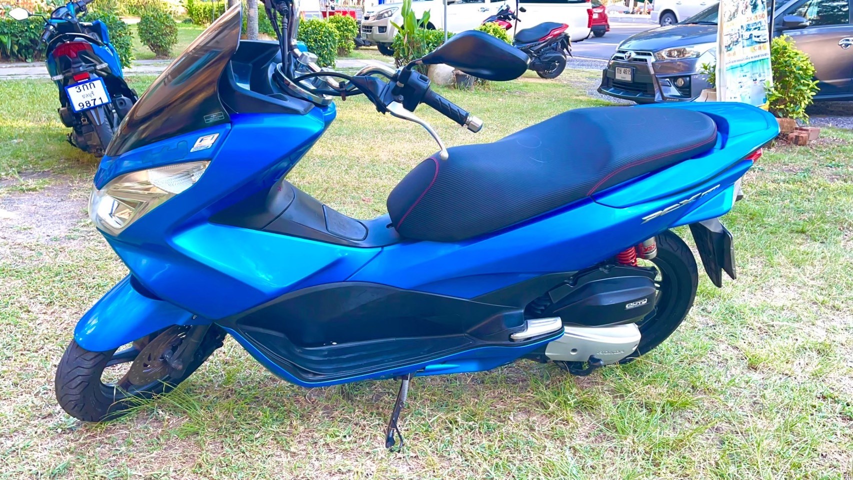 มอเตอร์ไซด์ PCX-150ccให้เช่าคะวันละ 350 บาท PCX for Rent 350 Baht per Day
