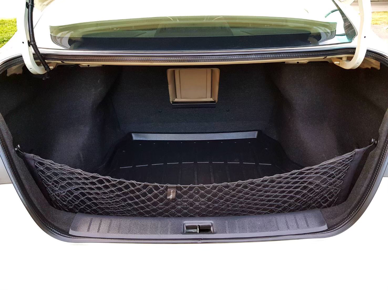 Nissan Sylphy ตัวท๊อบ 1600cc เกียร์ออโต้ ให้เช่า ราคา 1300 บาท/ วัน ที่...หาดแม่รำพึง ระยอง