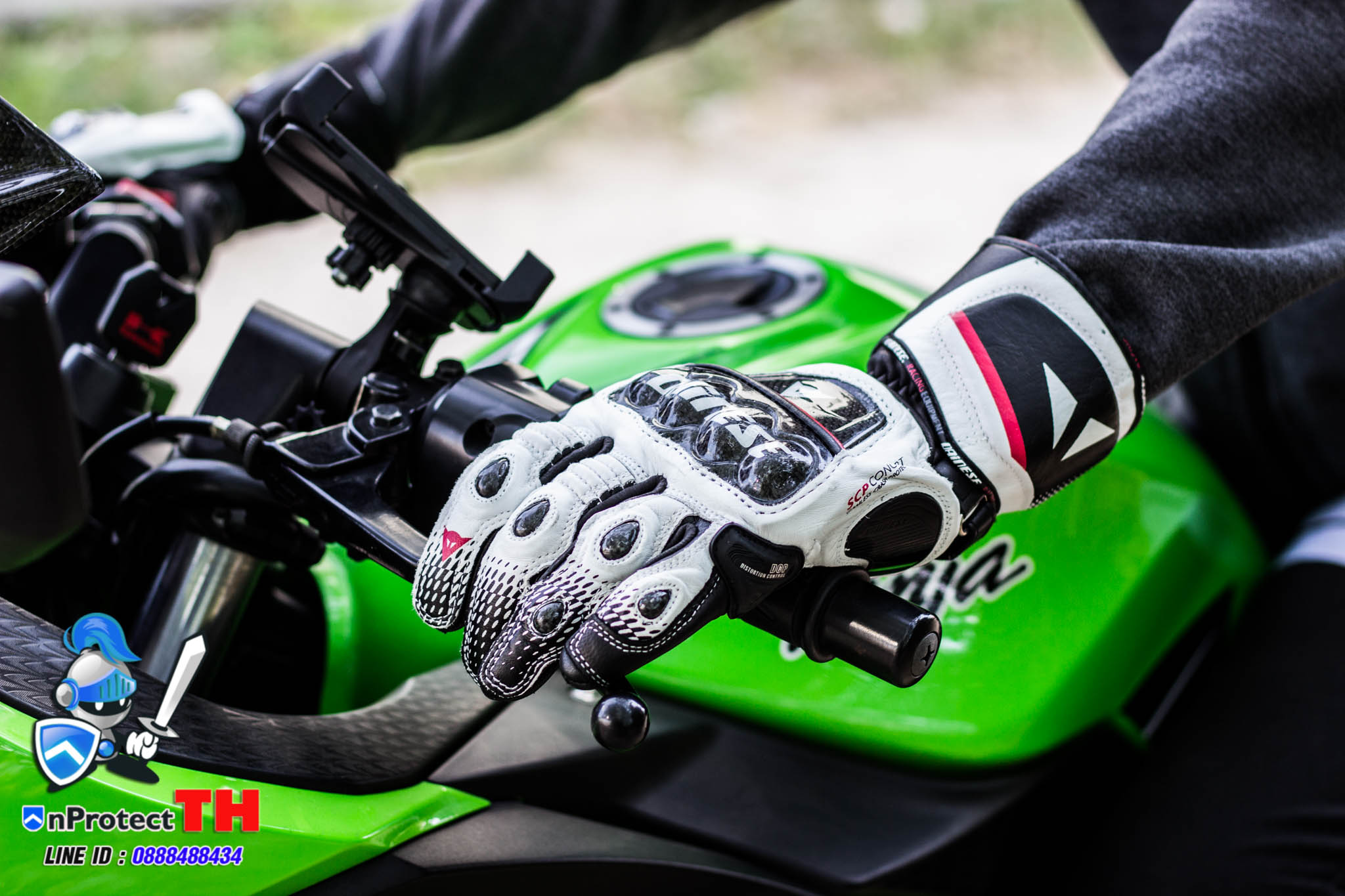 ถุงมือข้อยาว Danese Carbon Cover ST