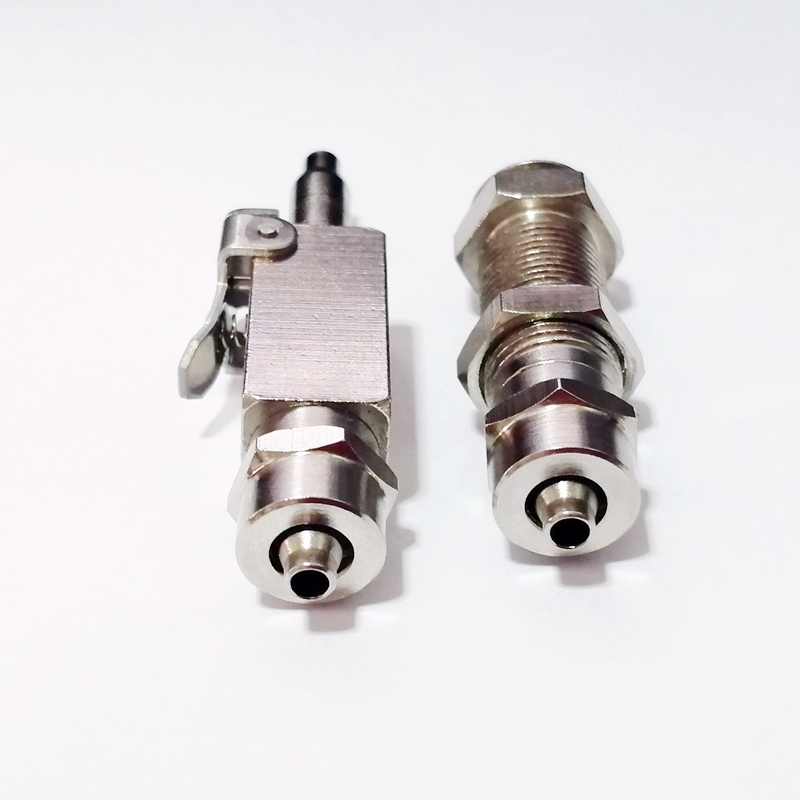 ข้อต่อท่อน้ำแบบกันย้อนกลับ