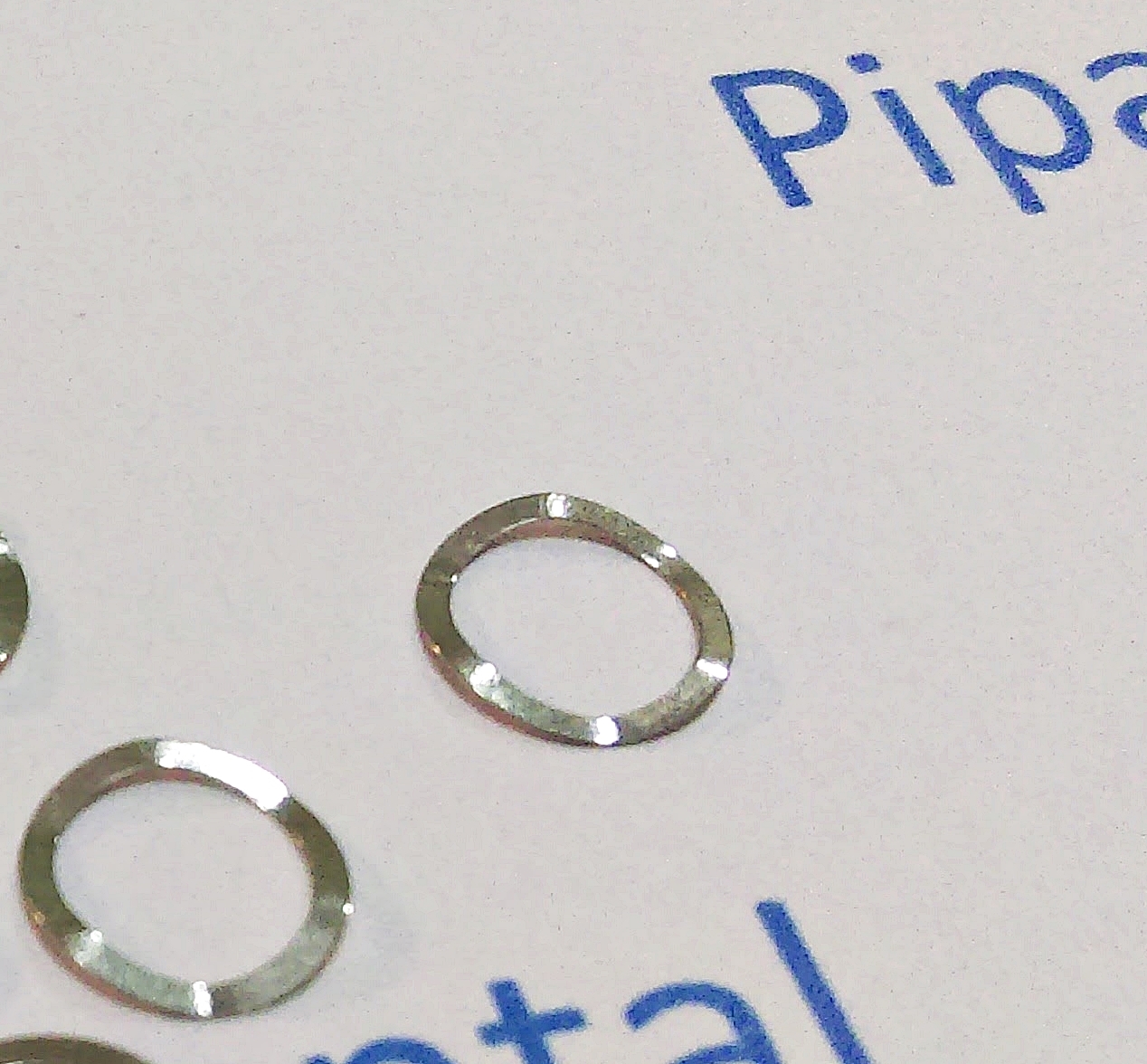 แหวนสปริงรองตลับลูกปืน B วงนอก 6.35 mm. 3 คลื่น (1pcs)