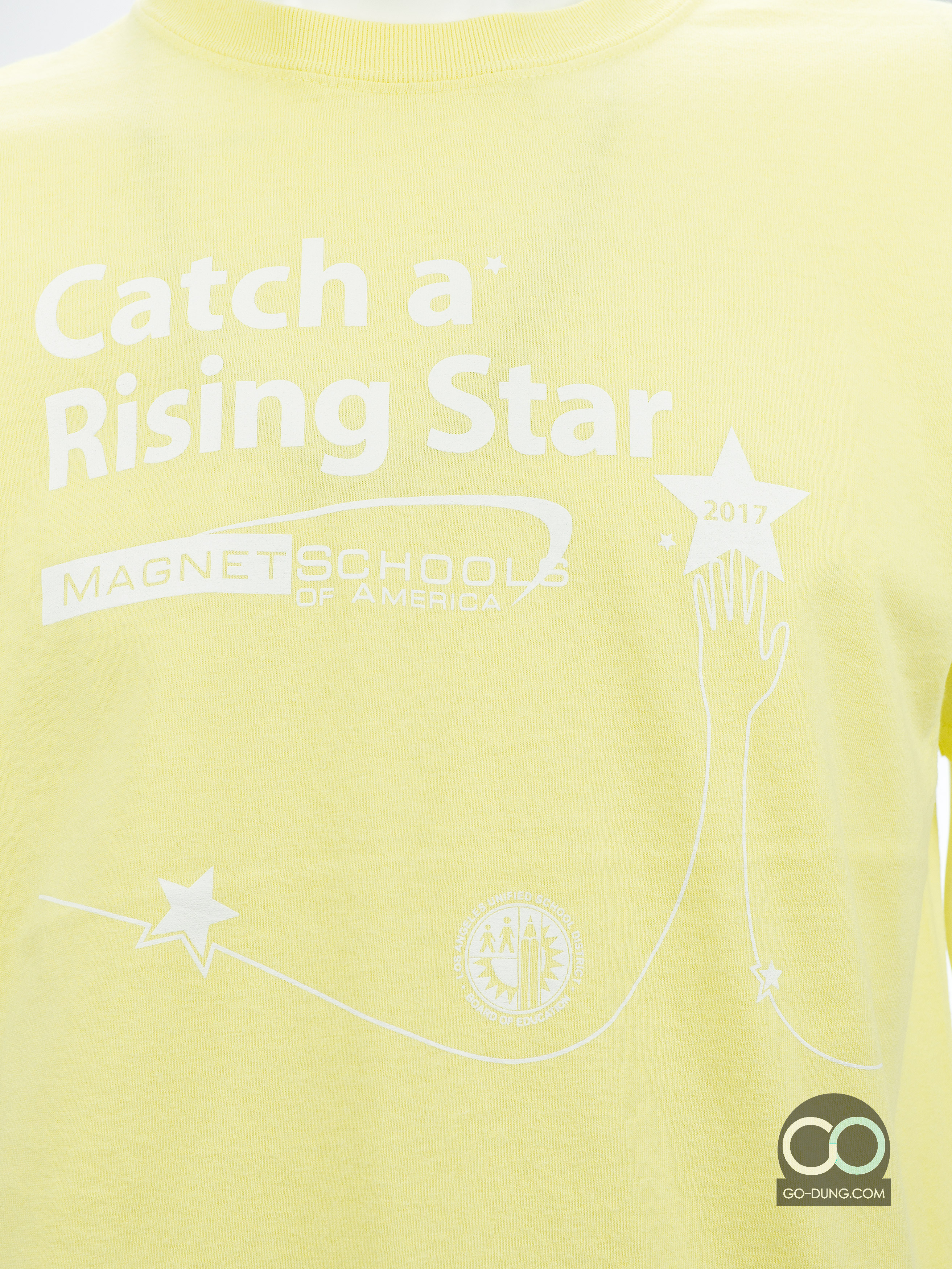 เสื้อยืดมือสอง GILDAN : CATCH A RISING STAR ผ้า 100 คอตตอน