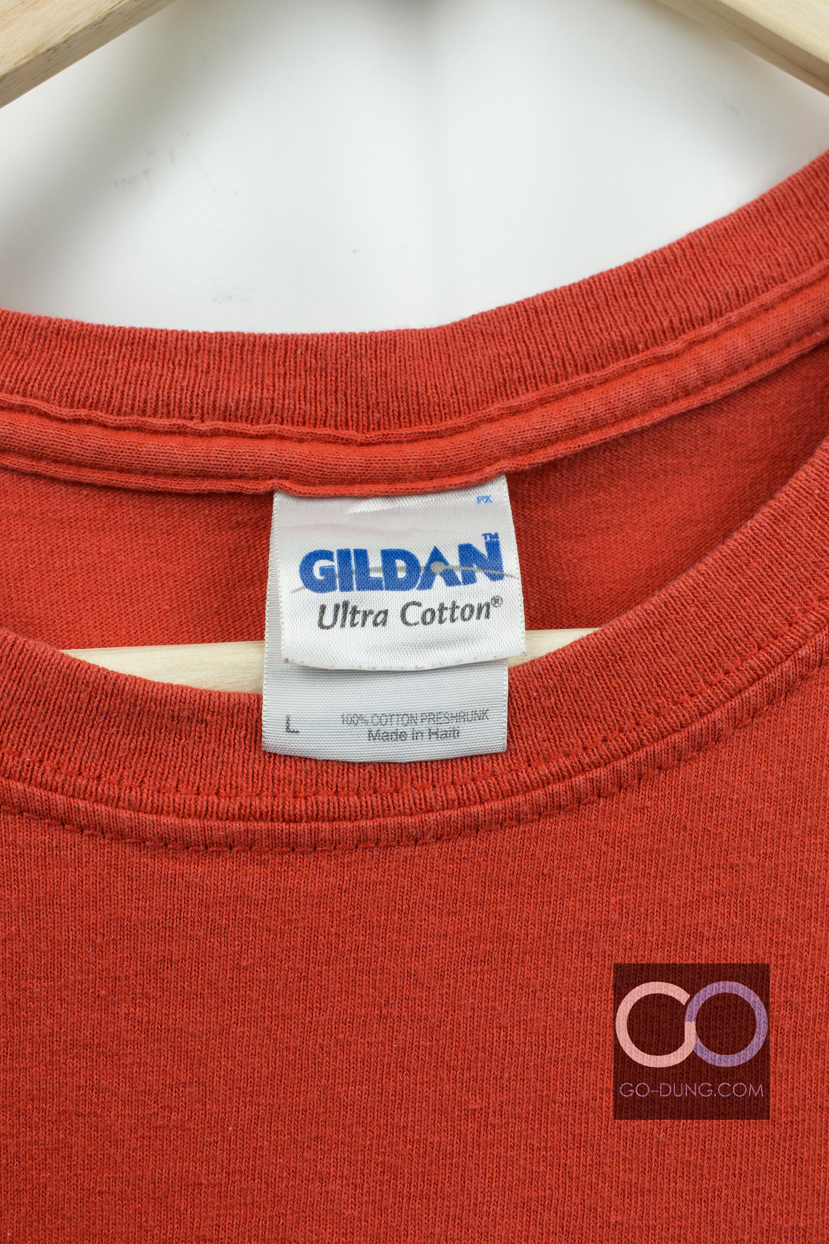 เสื้อยืด USA มือสอง GILDAN : IT IS A BEAVER ผ้า 100 คอตตอน