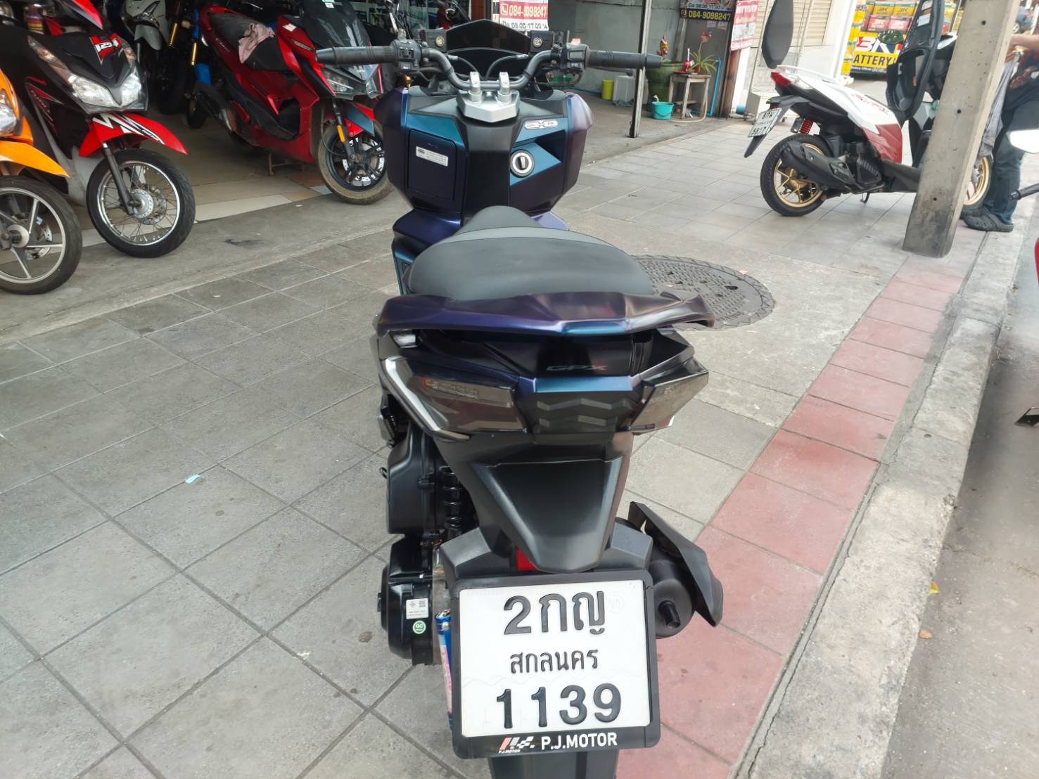 ( ปิดการขายครับ )GPX โดรน คีเลส 4 วาล์ว สีน้ำเงิน midnight 2023