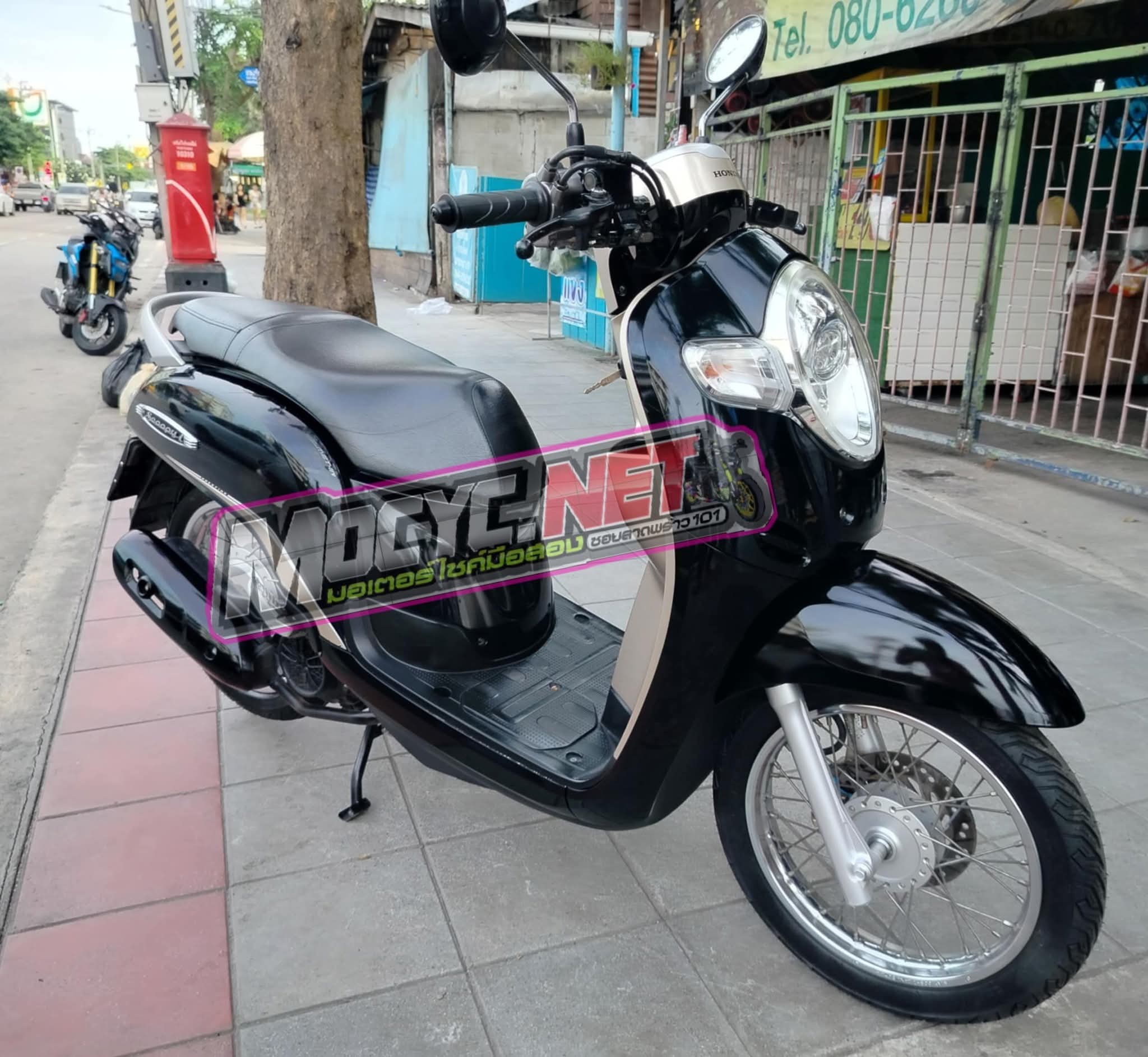 ปิดการขายครับ Scoopy i สีดำรุ่นไฟหน้า LED 2018