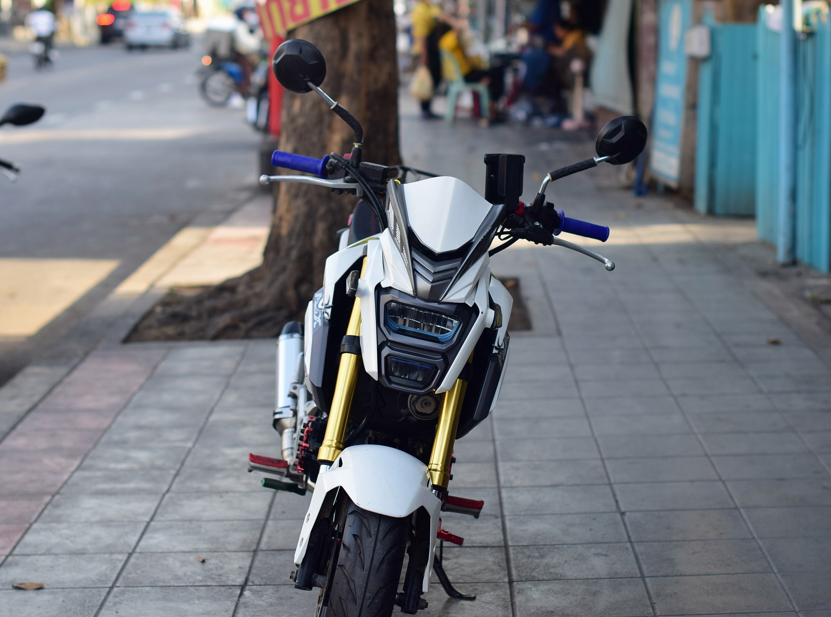 (ขายแล้วครับ) MSX SF สีขาวเทา แต่งสวยเครื่องดี ฟรีค่าโอน ฟรีส่ง ครับ