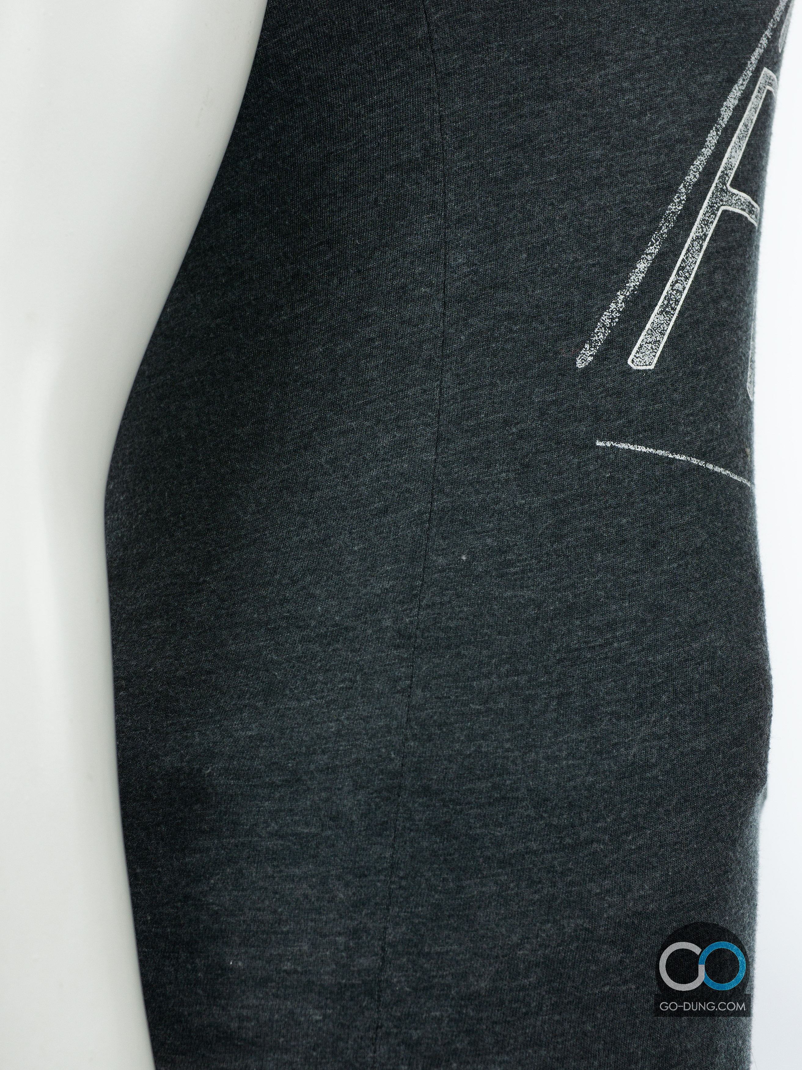 เสื้อยืดมือสอง AMERICAN APPAREL : MILE HIGH FRESH ผ้าบาง ผ้า 50/50