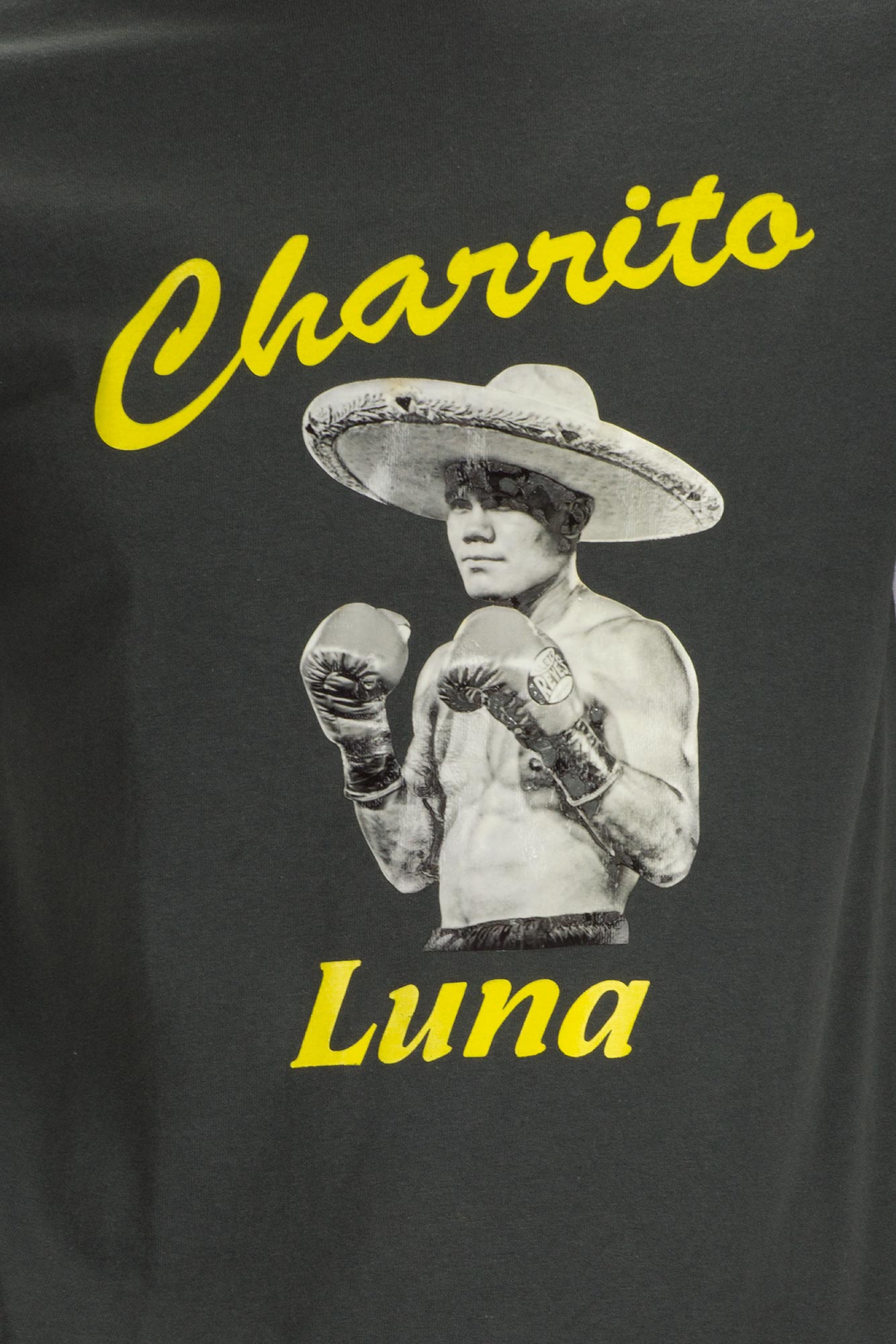 เสื้อยืดมือสอง YAZBEK : CHARRITO LUNA TEAM ผ้า 100 คอตตอน สกรีนนูน