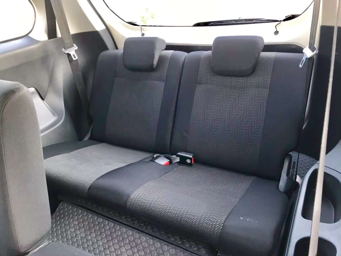 💥🚘🌈Toyota Avanza 7 ที่นั่งตัวท๊อบเกียร์ออโต้ให้เช่า🌈🌴👒 ราคา 1500 บาท/วัน ที่ หาดแม่รำพึง ระยอง สำเนา