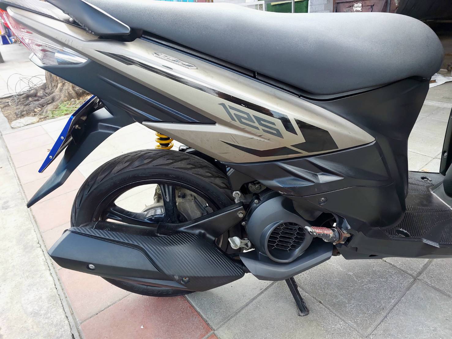 (ปิดการขาย) พร้อม ส่งครับyamaha GT 125 สีเทาทะเบียนปี 2558