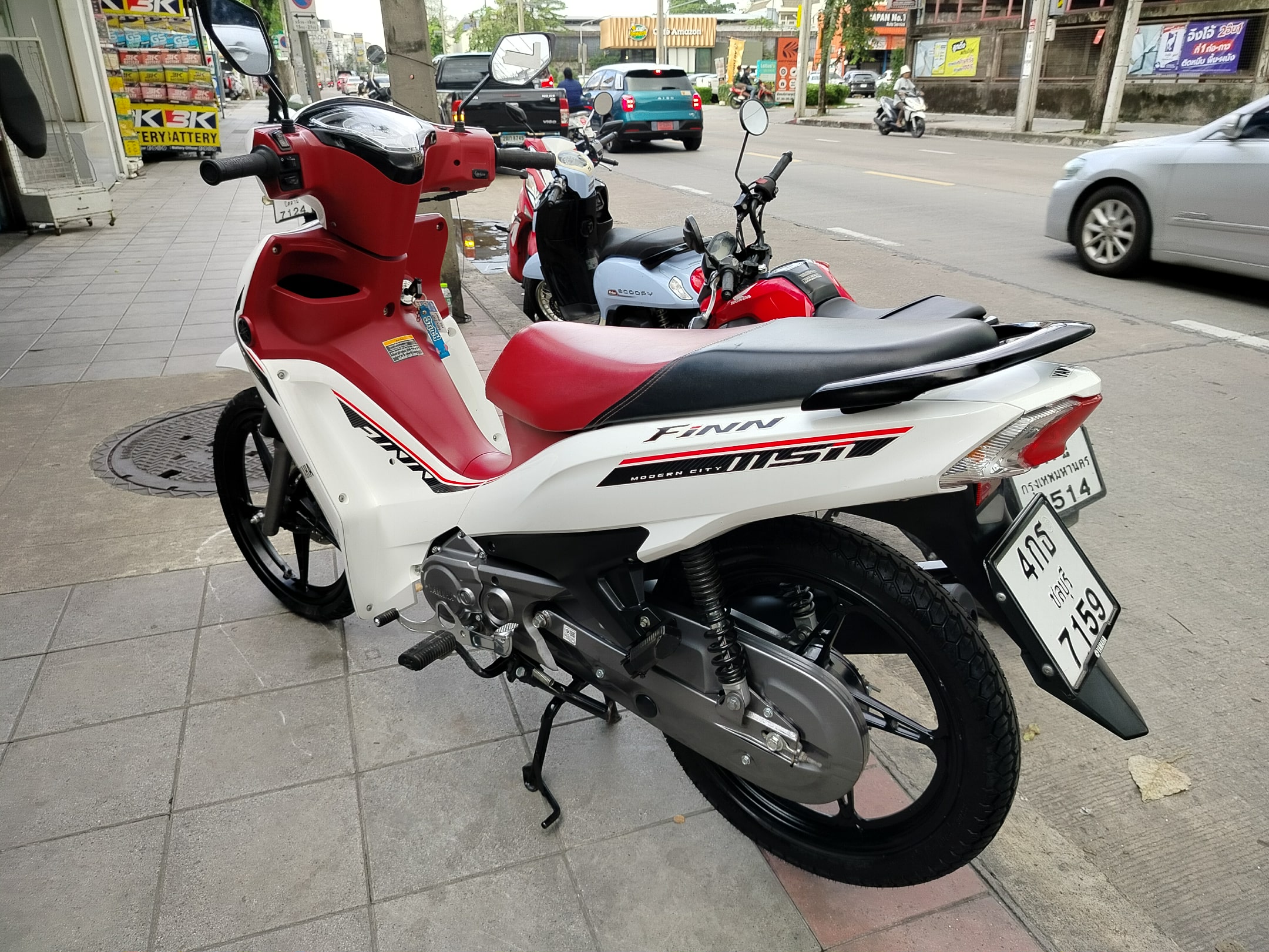 ปิดการขาย yamaha finn สีขาวตัวท็อปล้อแม็ก 2023