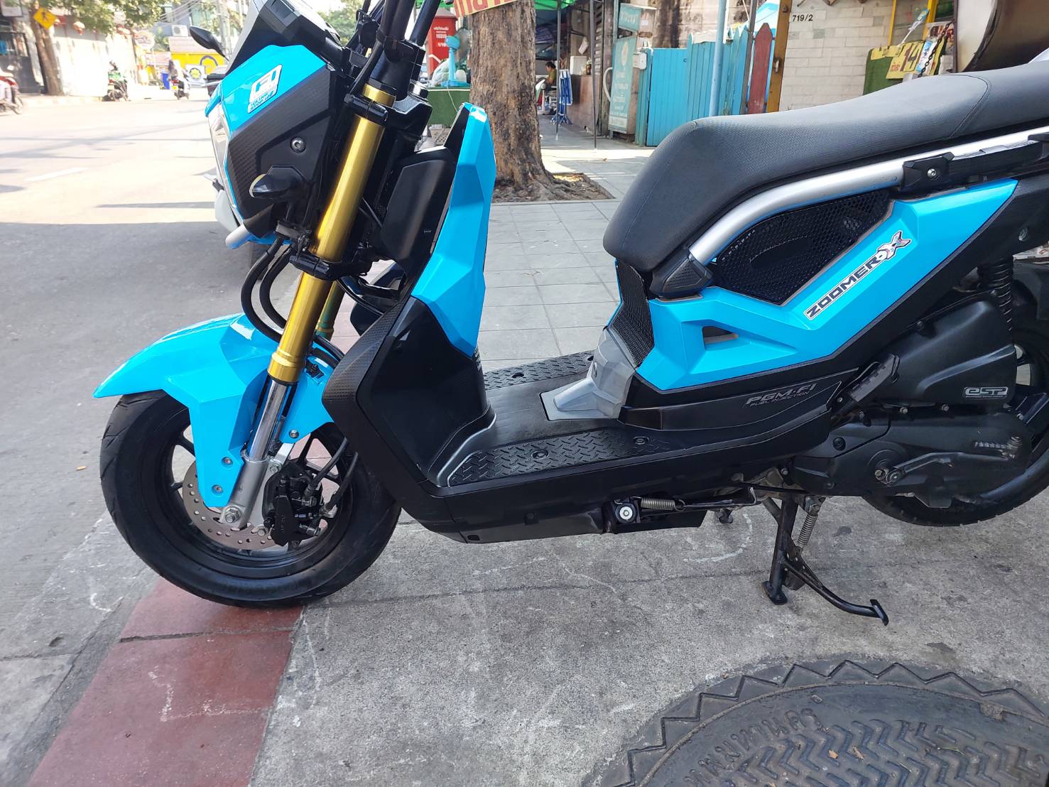 (ปิดการขายครับ)zoomer x ตัวใหม่ ไมล์ดิจิตอลแล้ว เครื่องยนต์ตัวใหม่เงียบดี
