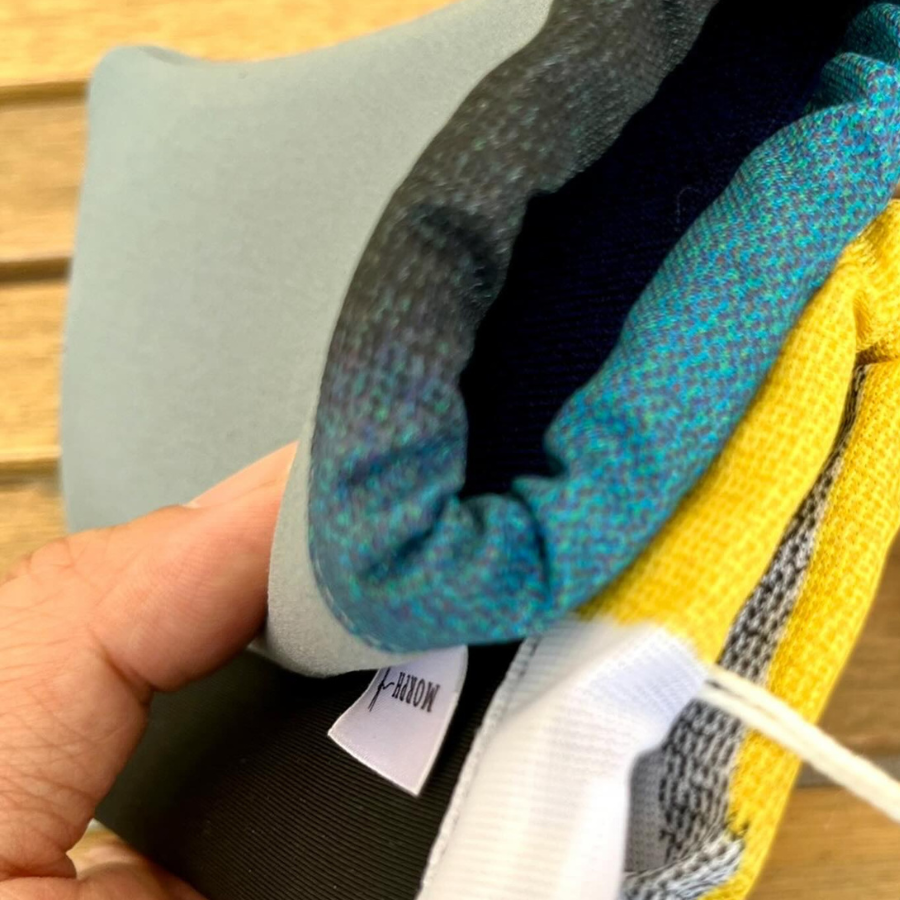 Leaf Greener Me ถุงใส่แว่นตา Upcyled Sunglasses Case รีไซเคิล ผลิตจากชุดดำน้ำ พกพาสะดวก ง่ายต่อการใช้งาน