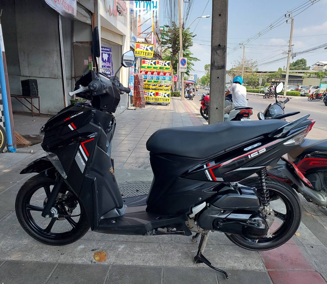 (ปิดการขาย) gt125 สีดำ เงาๆเข้มๆสวย จดทะเบียนปี 61