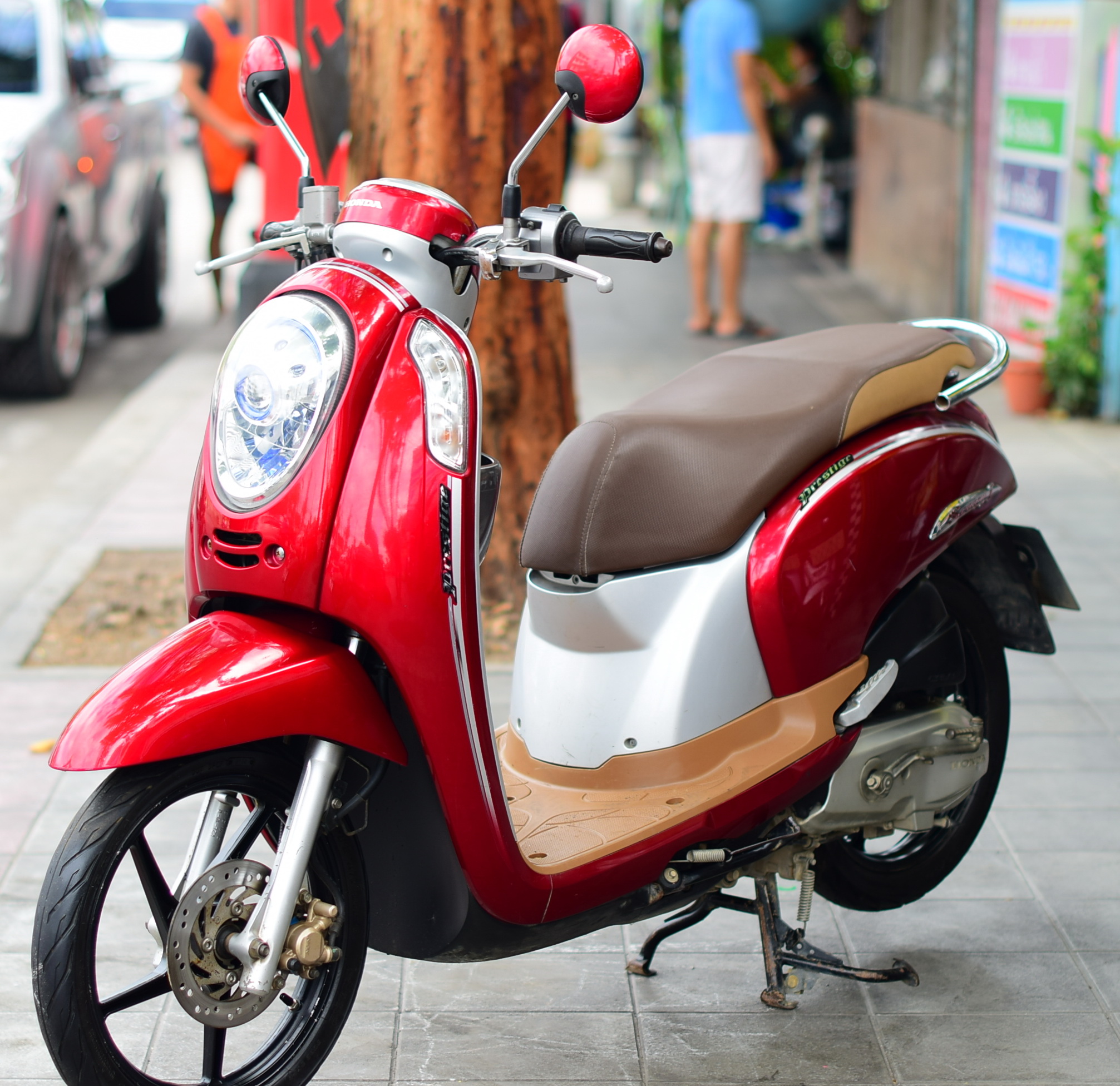 (( ขายแล้วครับ ))) Scoopy i สีแดงขอบคุณครูหน่อง ที่มาอุดหนุนครับ