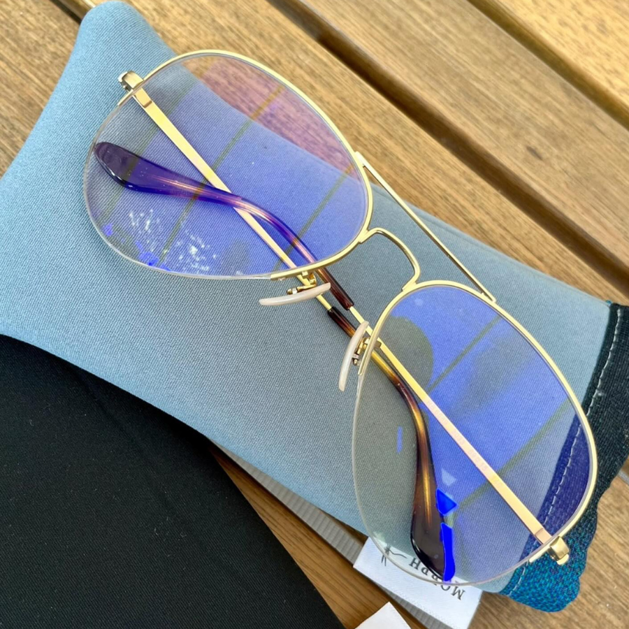 Leaf Greener Me ถุงใส่แว่นตา Upcyled Sunglasses Case รีไซเคิล ผลิตจากชุดดำน้ำ พกพาสะดวก ง่ายต่อการใช้งาน