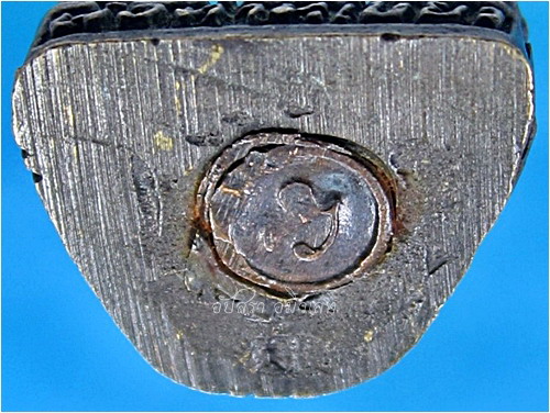 พระรูปหล่อพ่อท่านเบี้ยว วัดนารีประดิษฐ์ จ.นครศรีธรรมราช