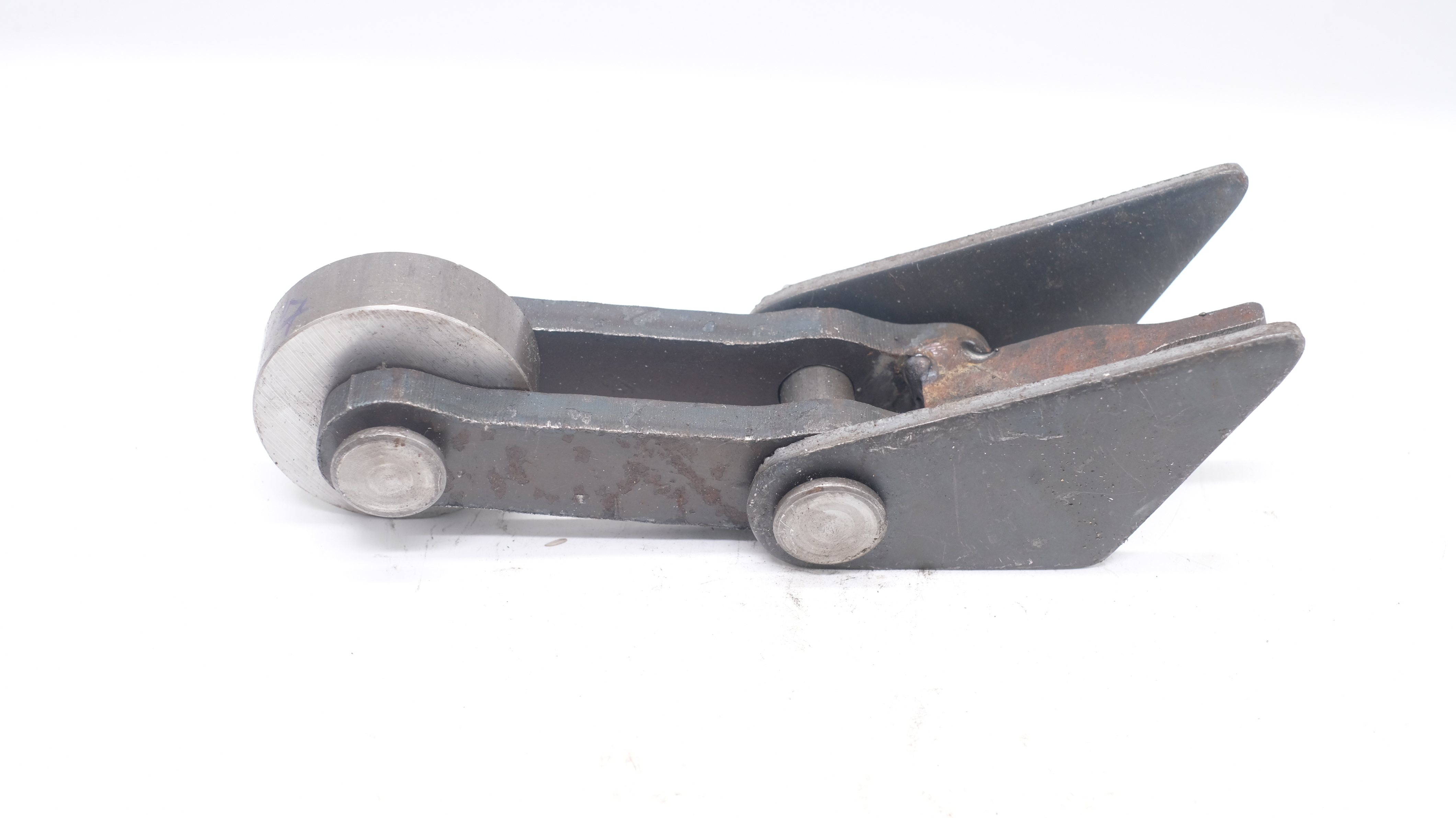 ลูกกลิ้งดั้มพ์10ล้อ(ขนาดใหญ่), ลูกกลิ้งปิคอัพ(ขนาดเล็ก) อะไหล่ดั้ม รถบรรทุก รถดั้มพ์กระบะ รถพ่วง อู่ต่อกระบะ ท่าทราย