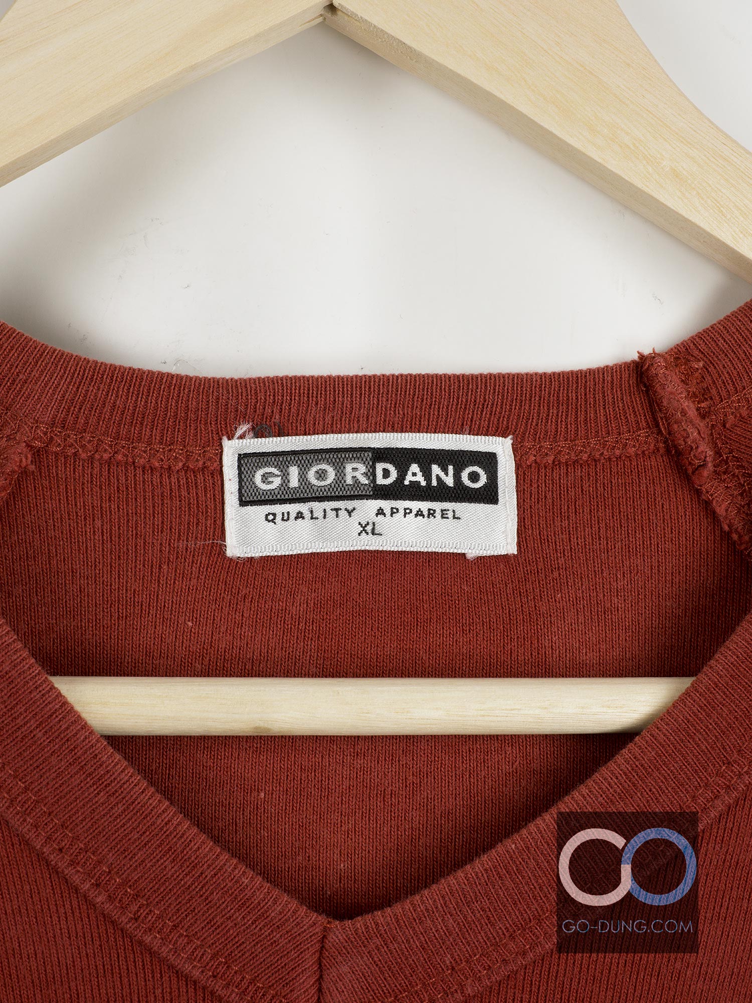 เสื้อยืดแบรนด์เนม GIORDANO คอวี แขนต่อ ผ้า 100 คอตตอน