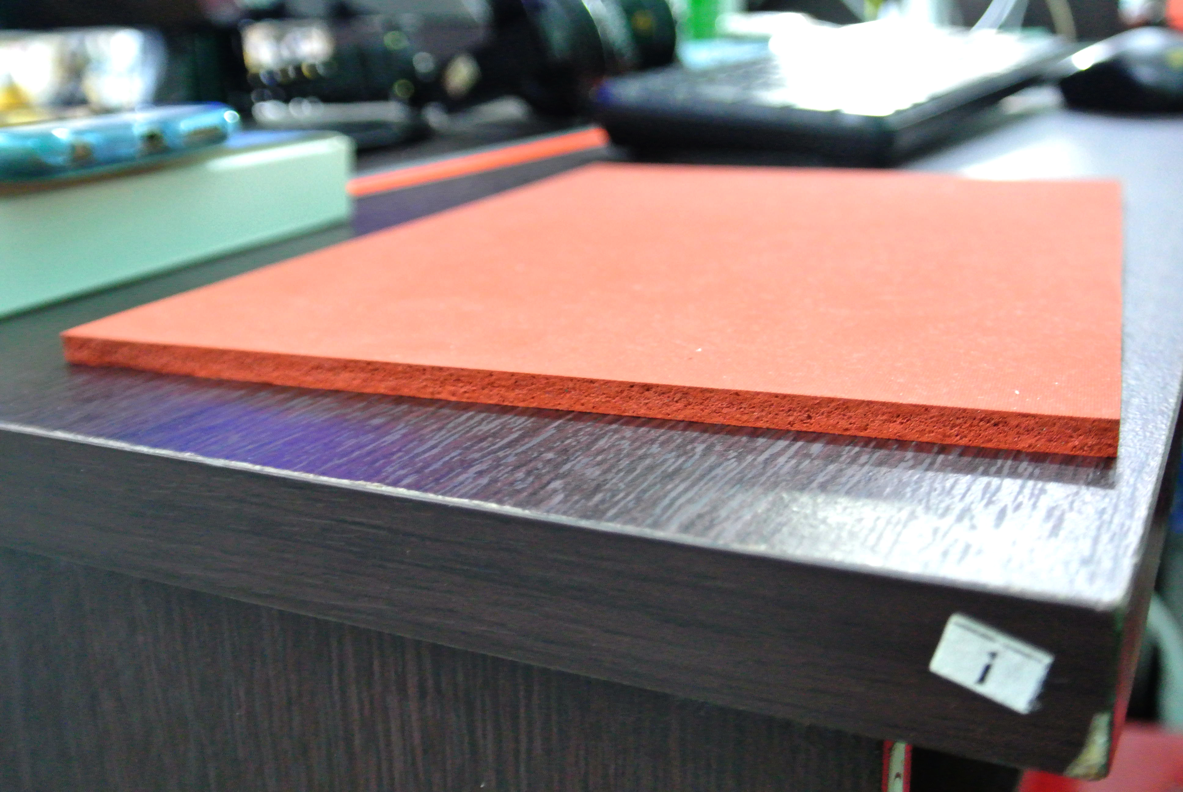 แผ่นรองมือถือ