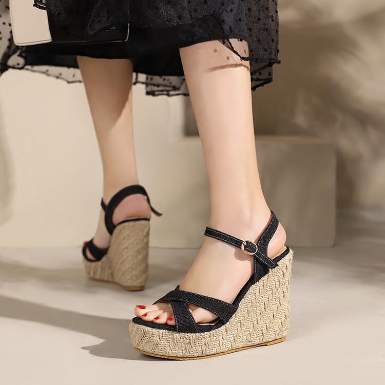 พรีออเดอร์ รองเท้าแฟชั่น 33-43 รหัส F-2638