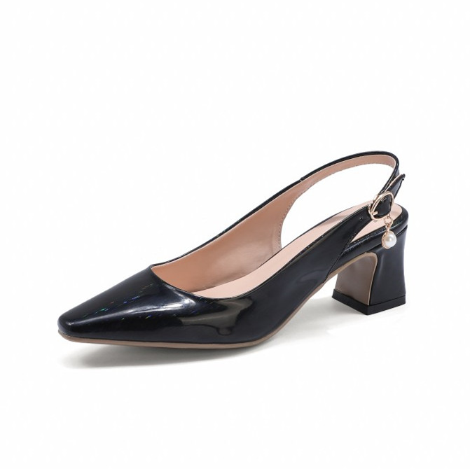 พรีออเดอร์ รองเท้าแฟชั่น 33-48 รหัส Y-6944