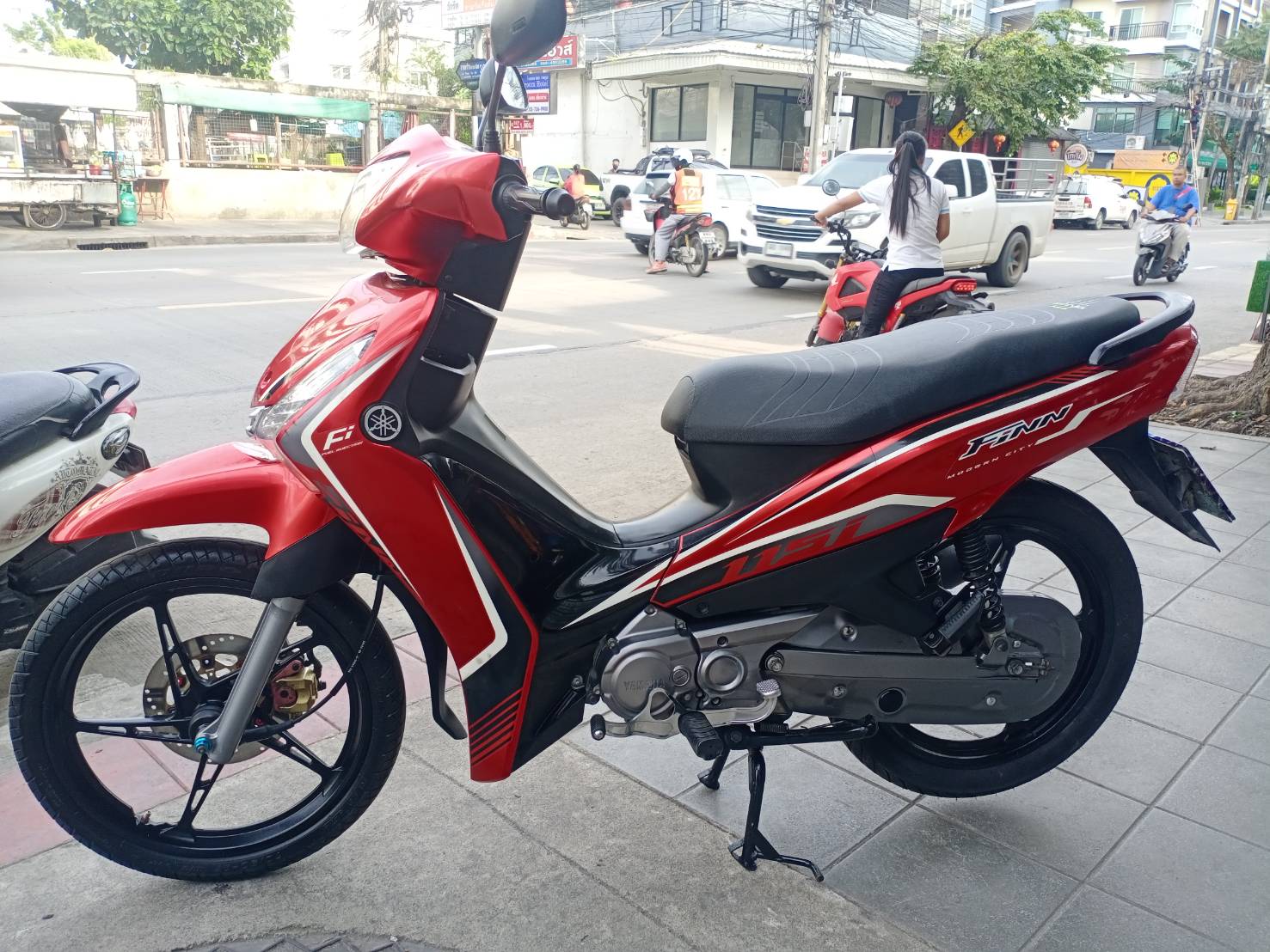 (ปิดการขาย)พร้อมส่งนครปฐมครับ finn สีแดง ตัวท็อปล้อแม็กสตาร์ทมือ