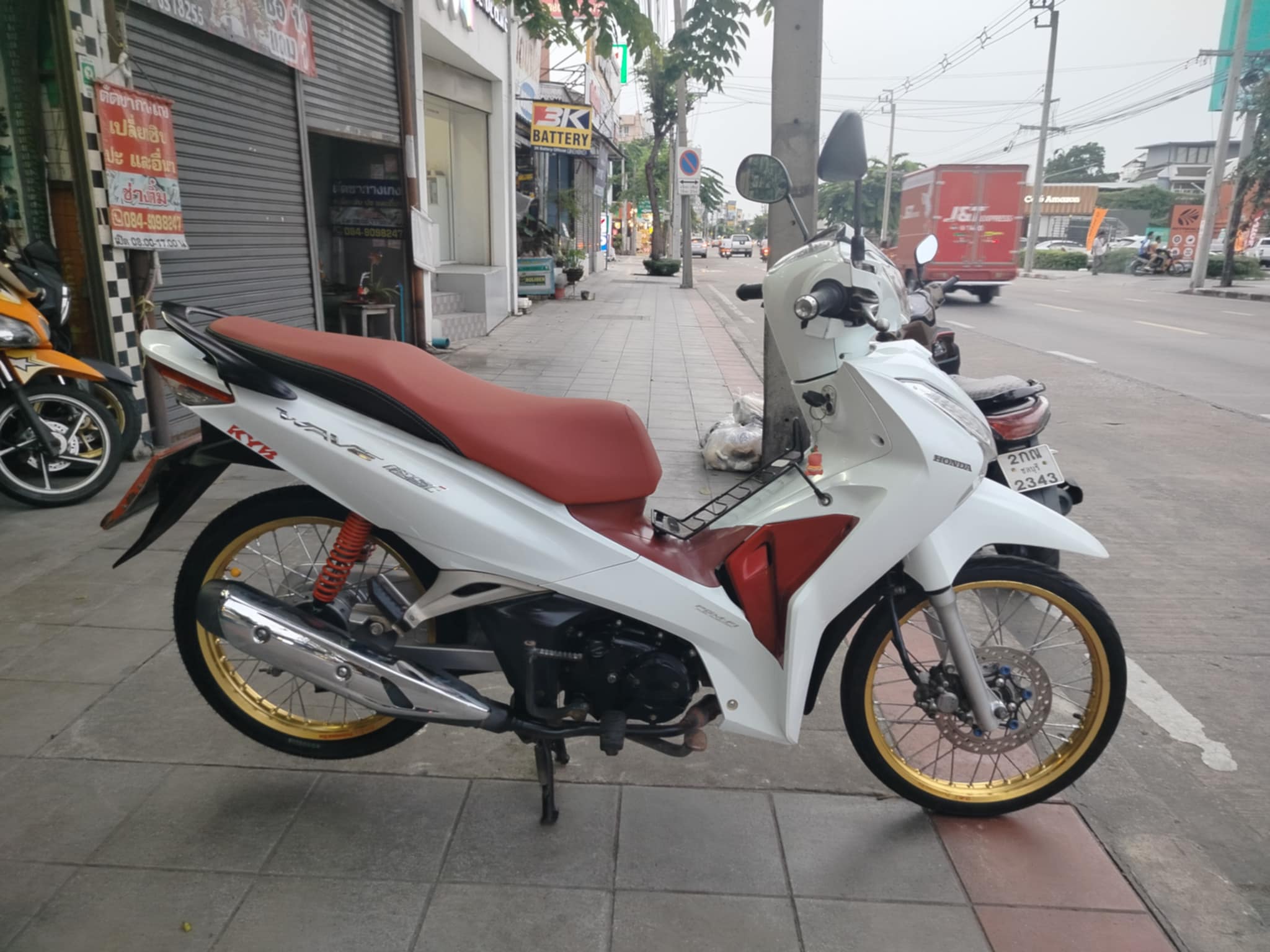 ปิดการขาย wave 125 LED สีขาวแดงยอดนิยม สตาร์ทมือ ปี 2020 ลงล้อทองสวยๆเครื่องเดิมๆ