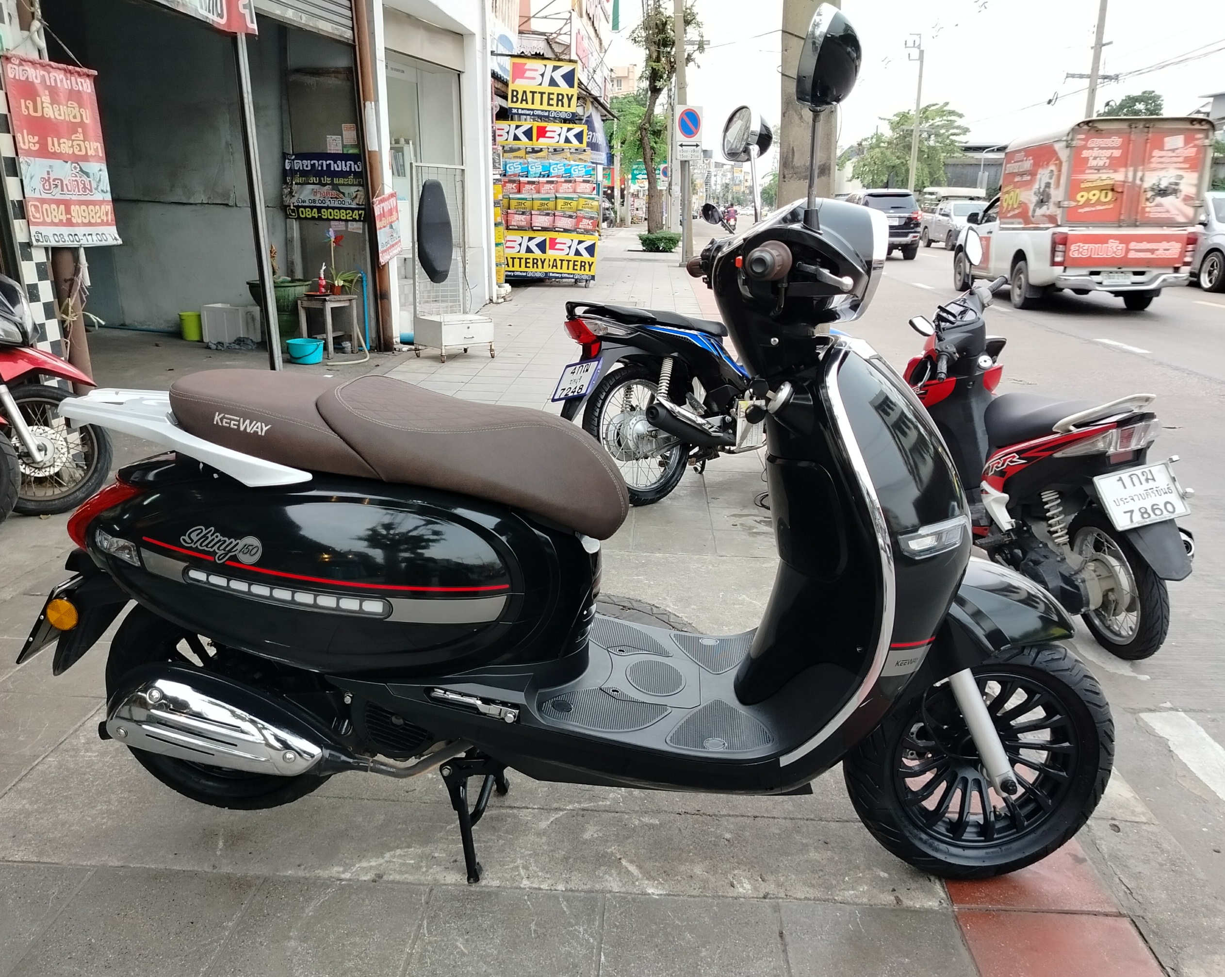 ปิดการขาย ลูกค้าประจำครับ Keeway shiny 150 สีดำ 2024