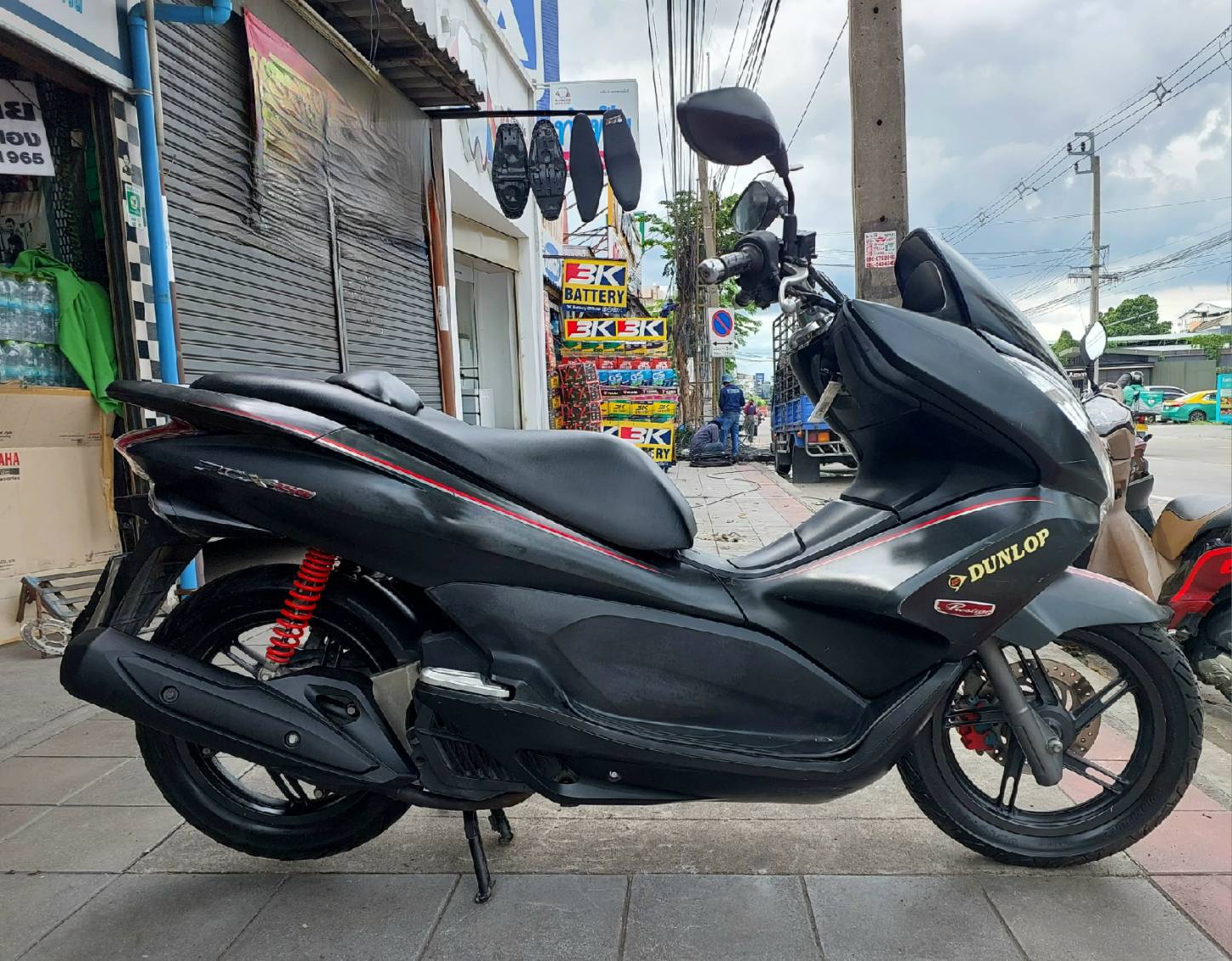 (ปิดการจาย ) PCX 150 สีดำตัวท็อป ปี 56 รถบ้านทะเบียน กรุงเทพฯ