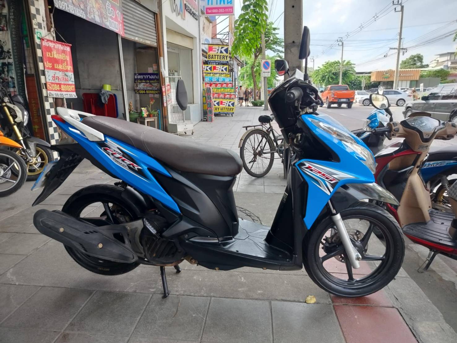 ปิดการขายครับ click 125i สีน้ำเงินดำ 2014