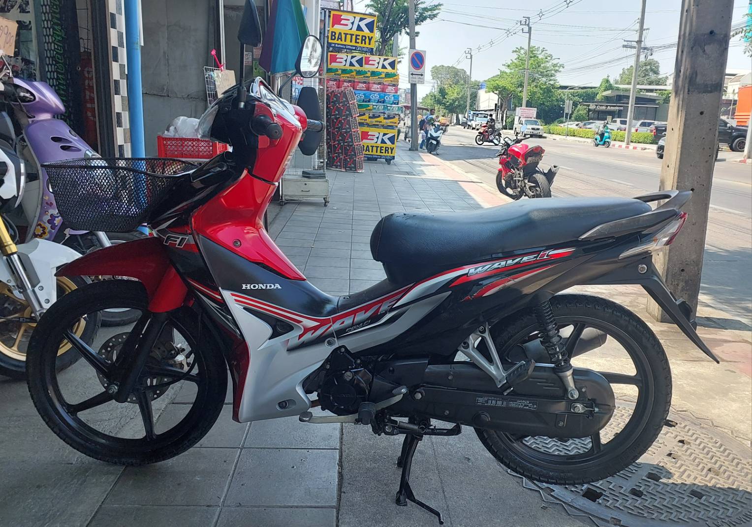 (ปิดการขาย) พร้อมส่งชลบุรีอีกคันครับ เวฟ 110 i ตัว top ล้อแม็กสตาร์ทมือ